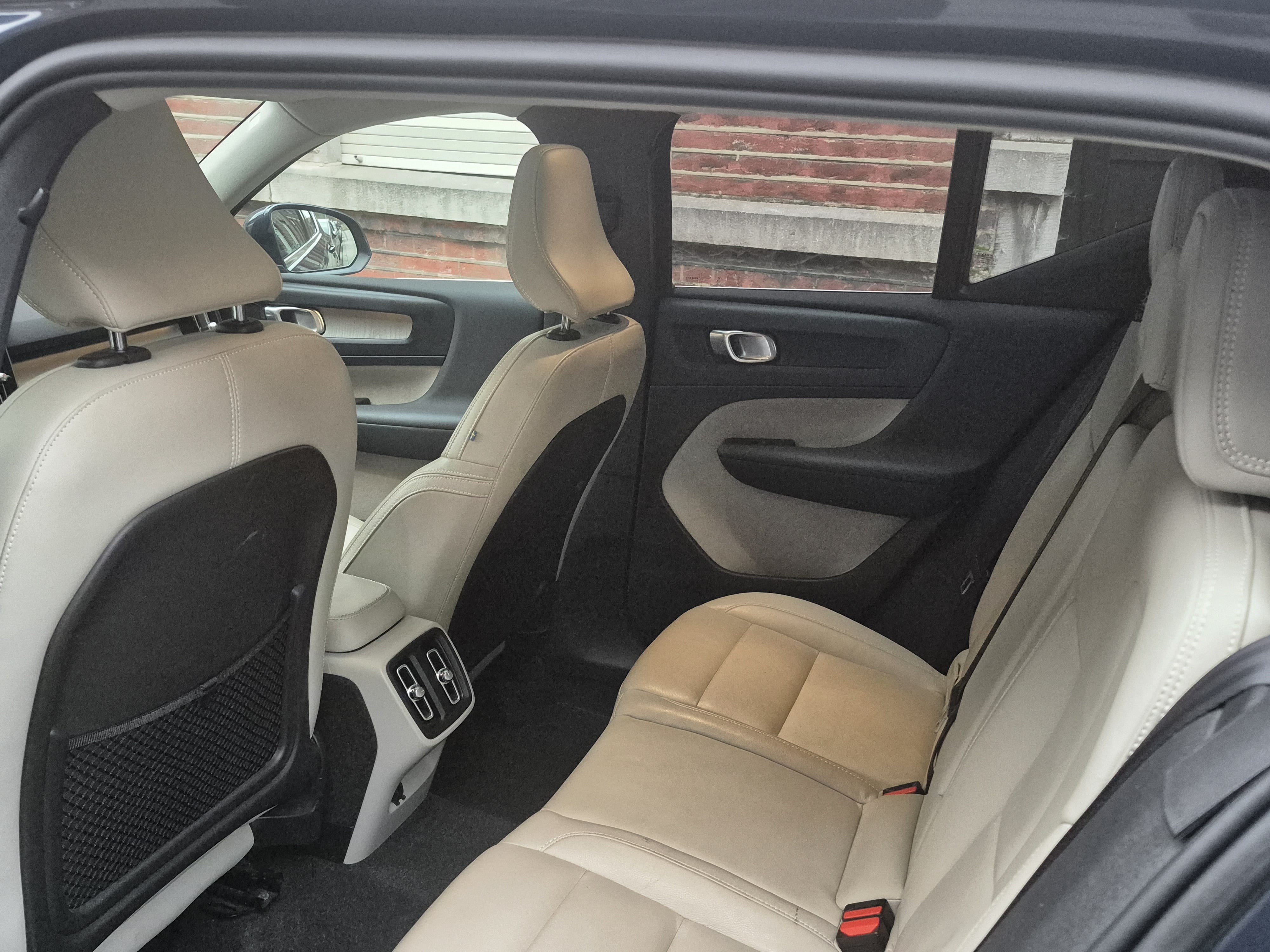 Volvo XC40 mit Dashcam