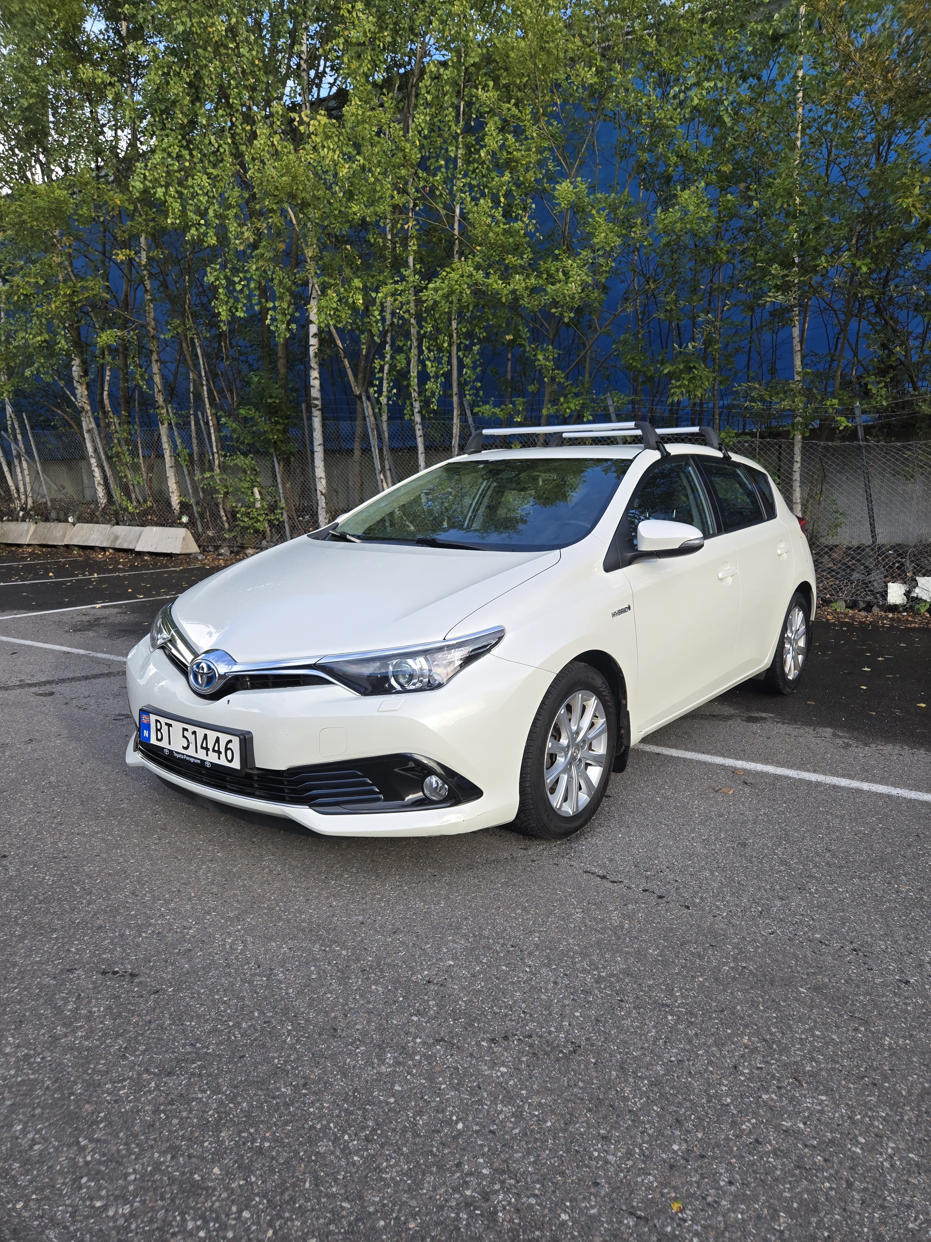 Toyota Auris 1.8 Bensin/Automat, inkl. BEBOERKORT PARKERING, 2016, Blyfri 95 / Electric (hybrid), automatic