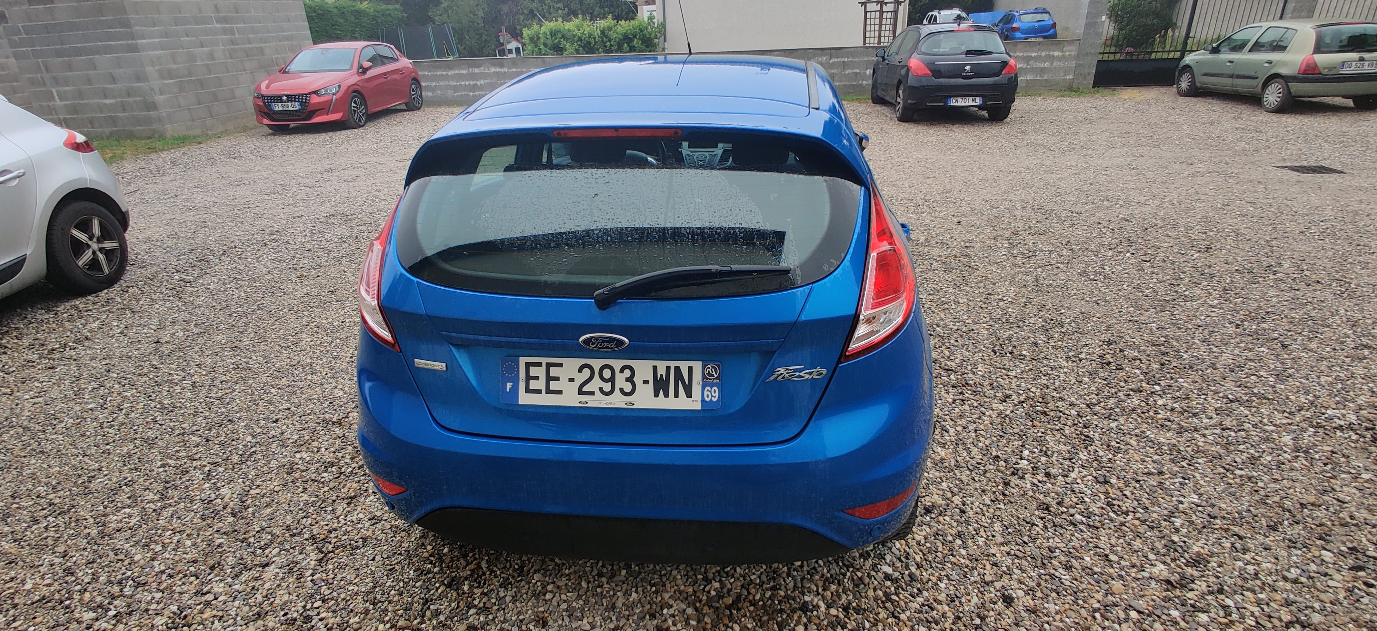 Ford Fiesta 100cv 5 vitesses avec Entrée audio / iPod