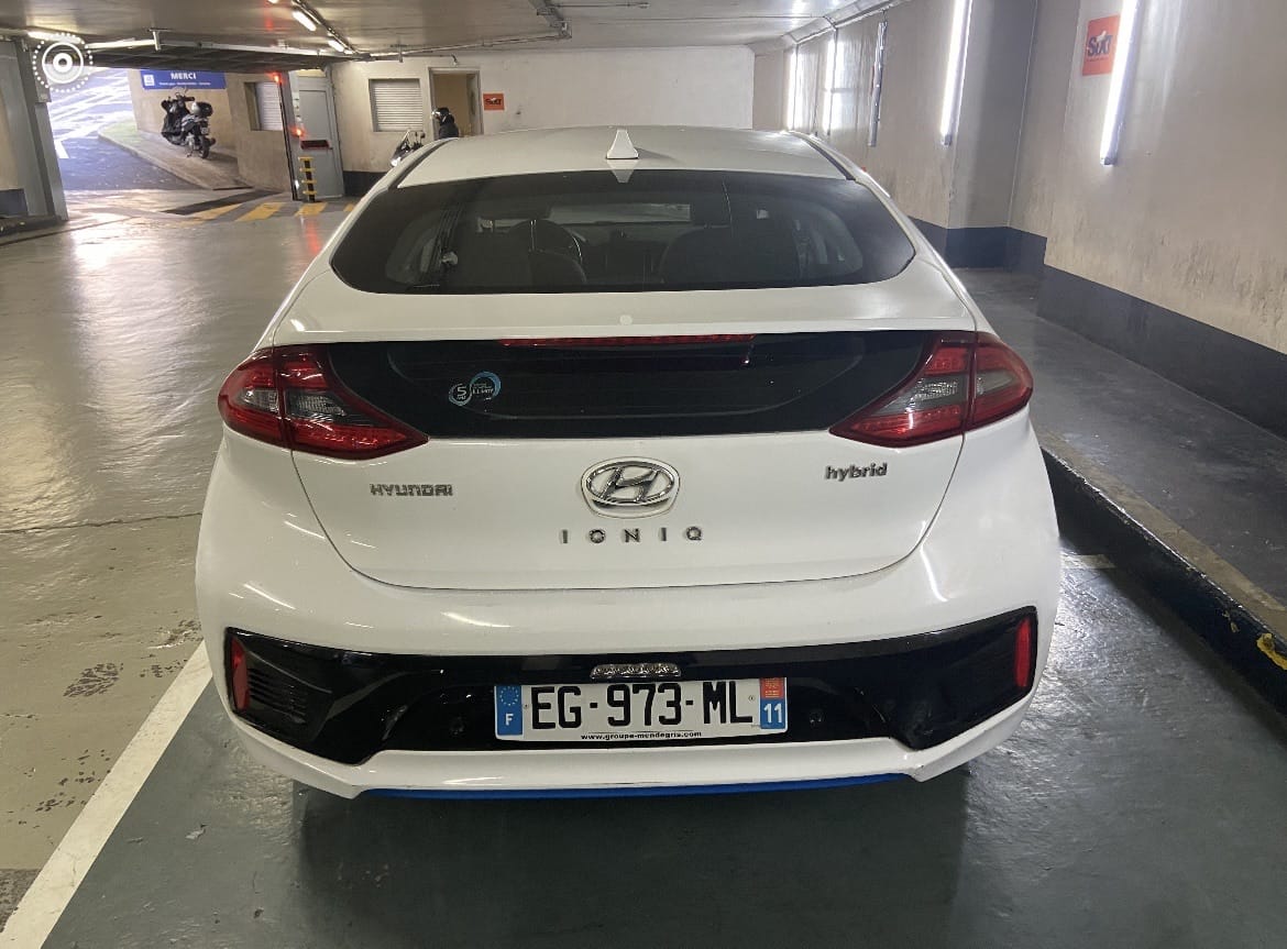 Hyundai Ioniq avec GPS