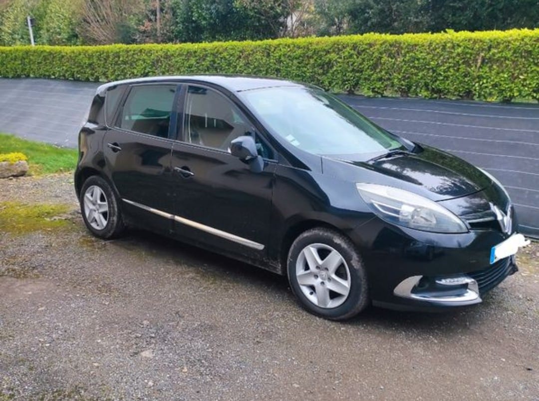 Renault Scenic 1.5 dci 110 avec Port USB