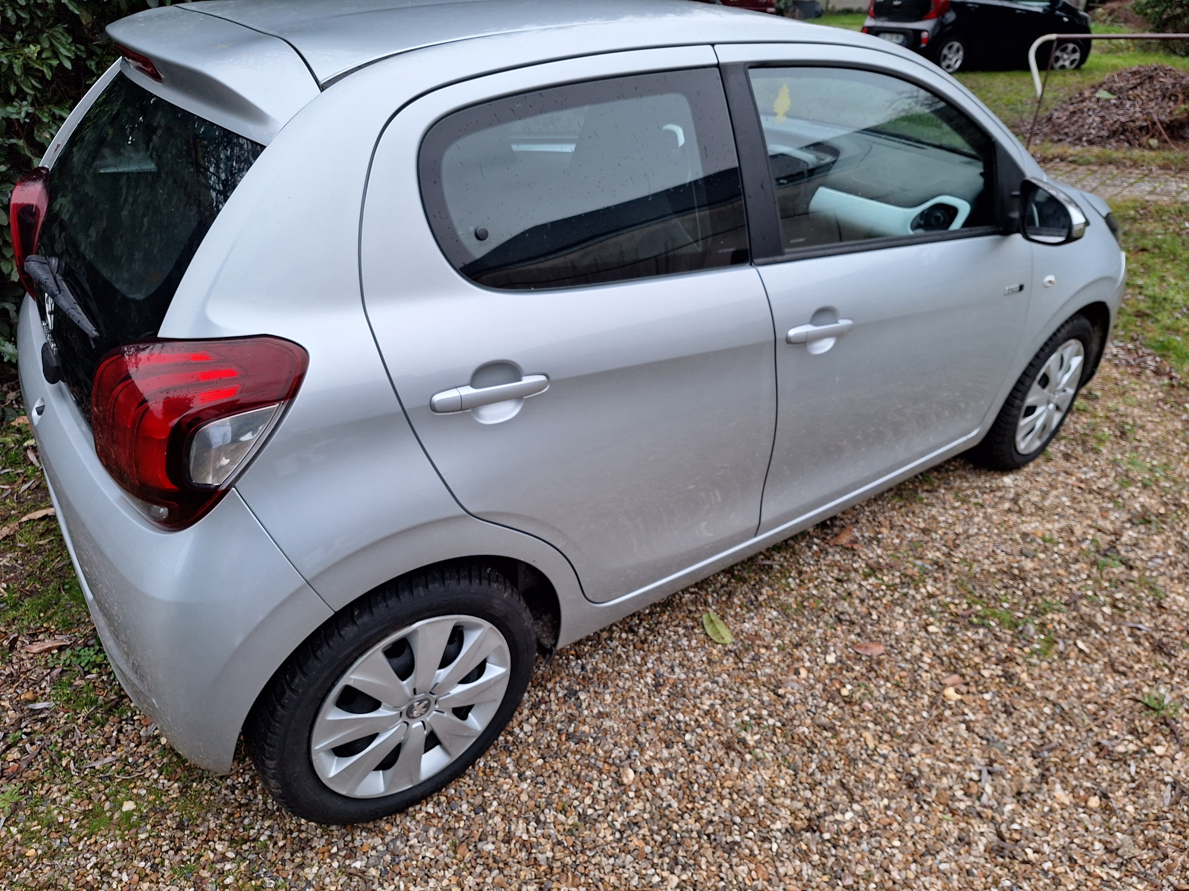 Peugeot 108 avec Climatisation