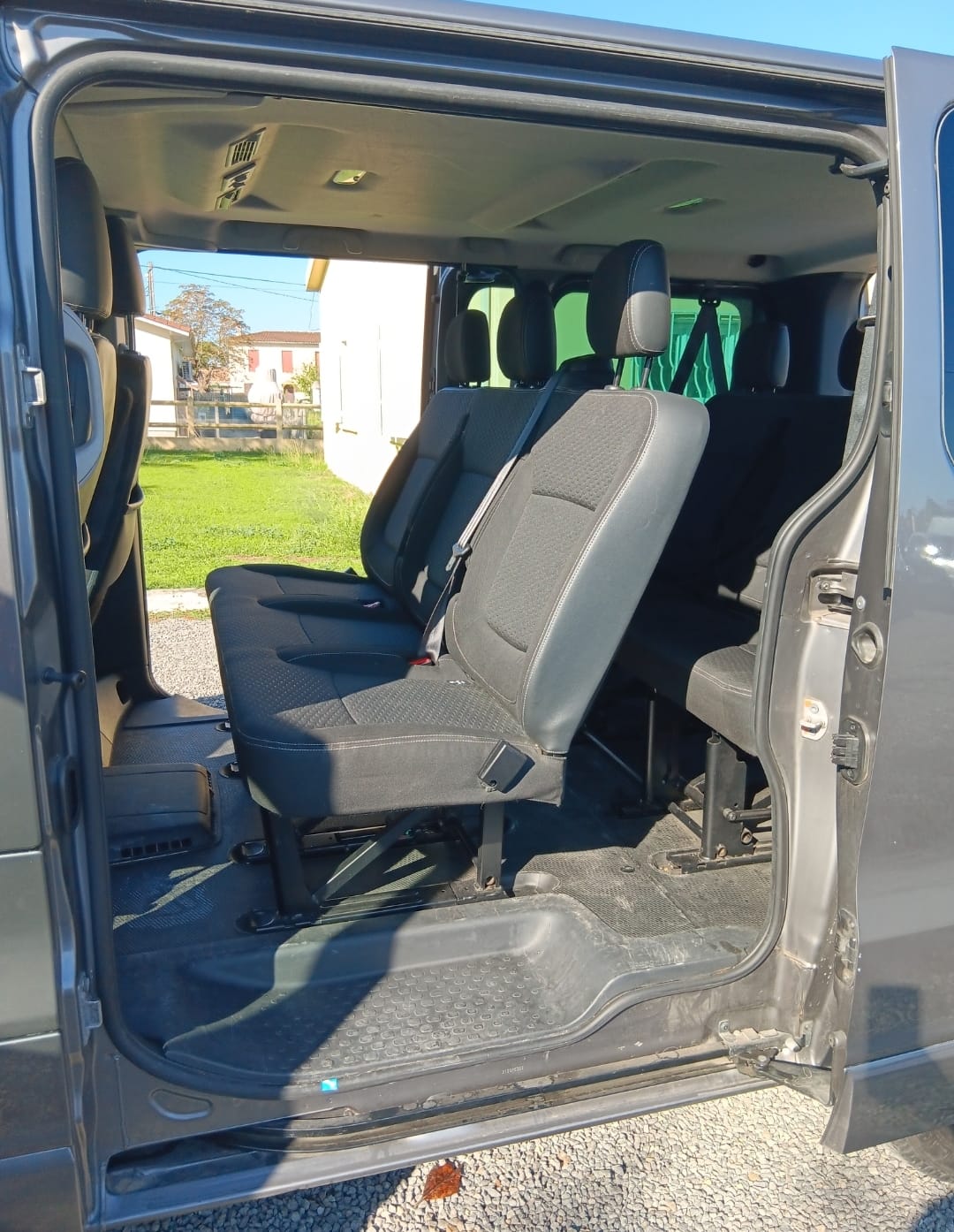 Opel Vivaro avec Chaines