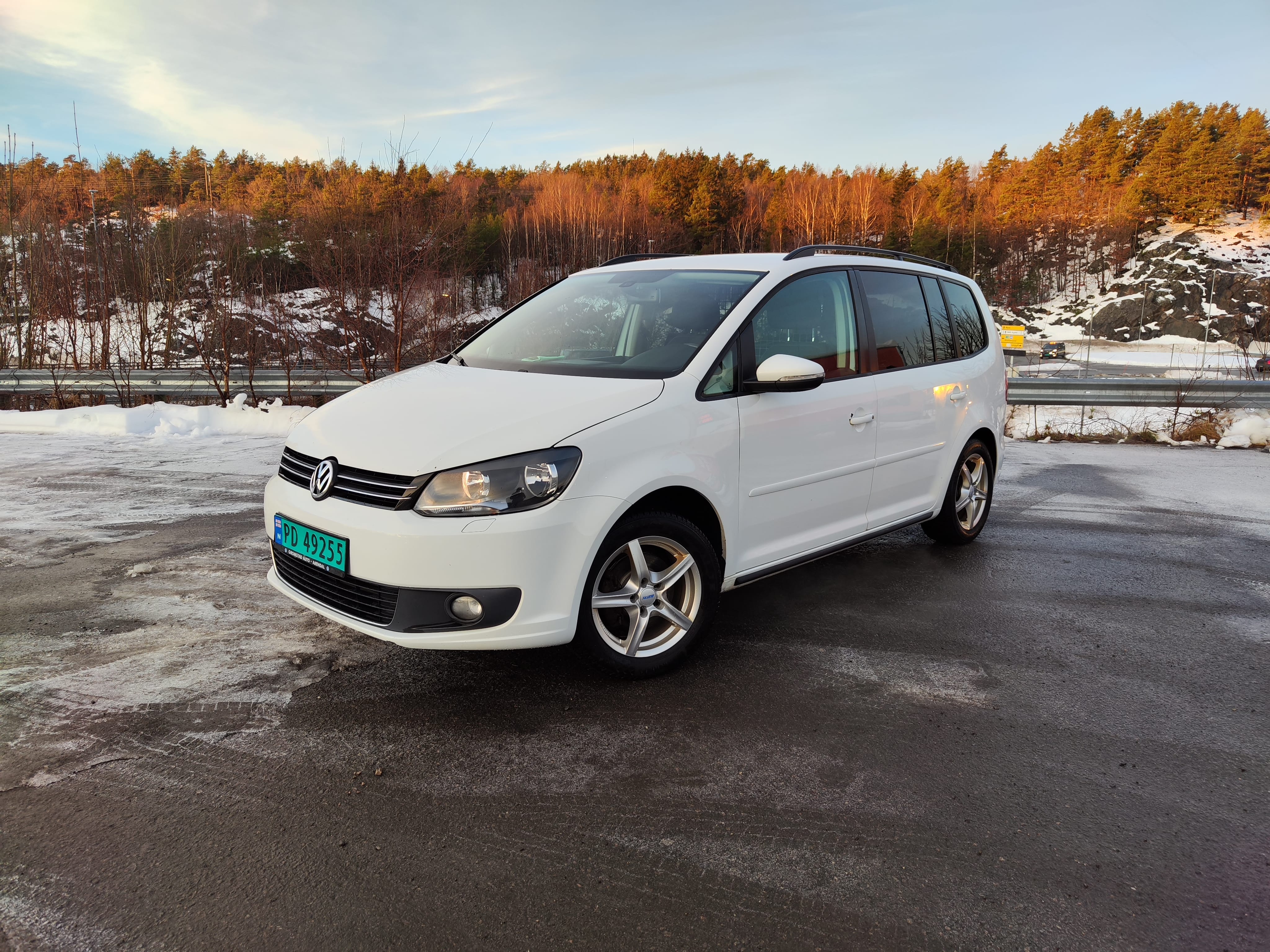 Volkswagen Touran Varebil, 2014, Diesel, automatisk