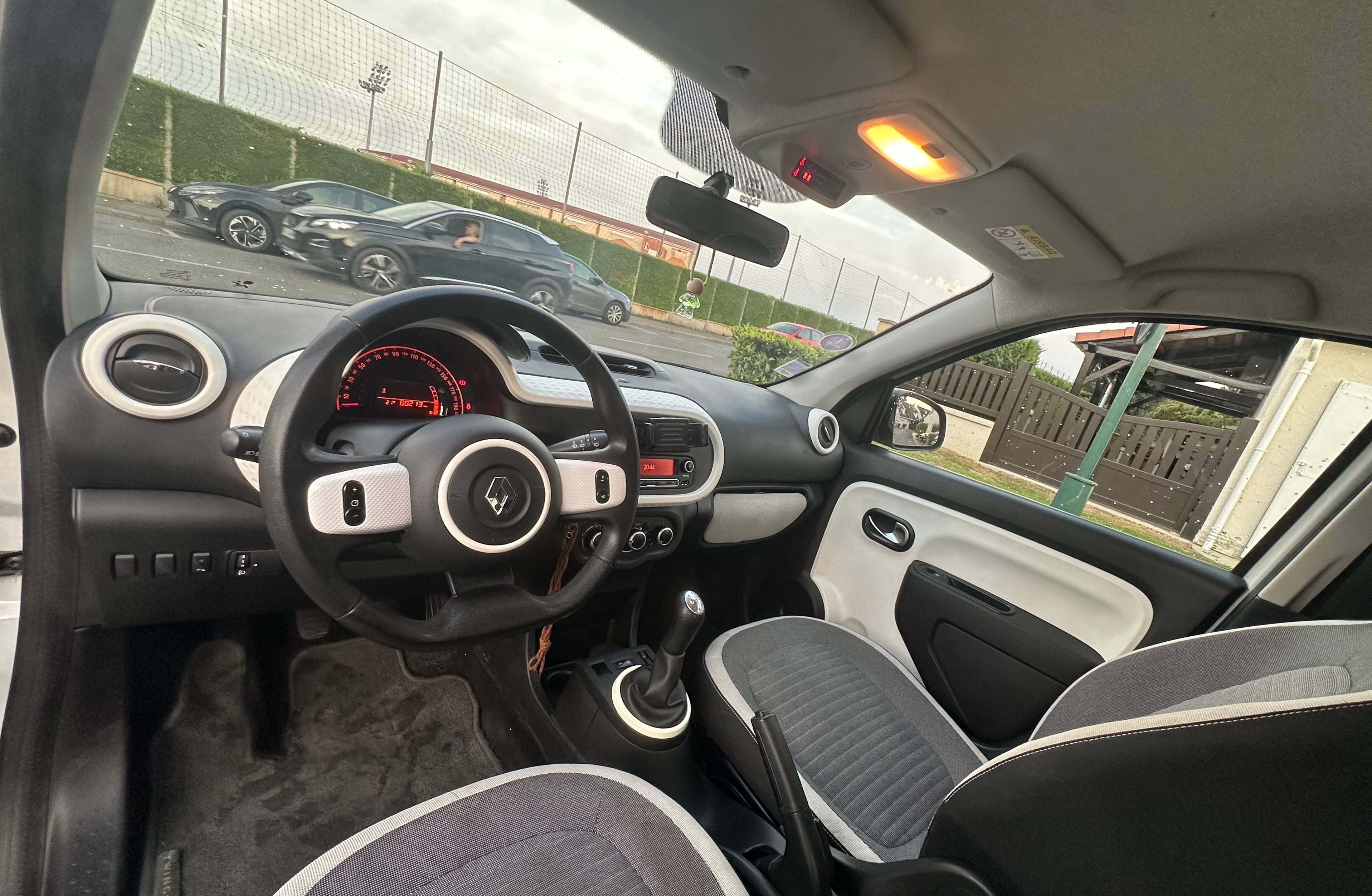 Renault Twingo III 1.0 Sce