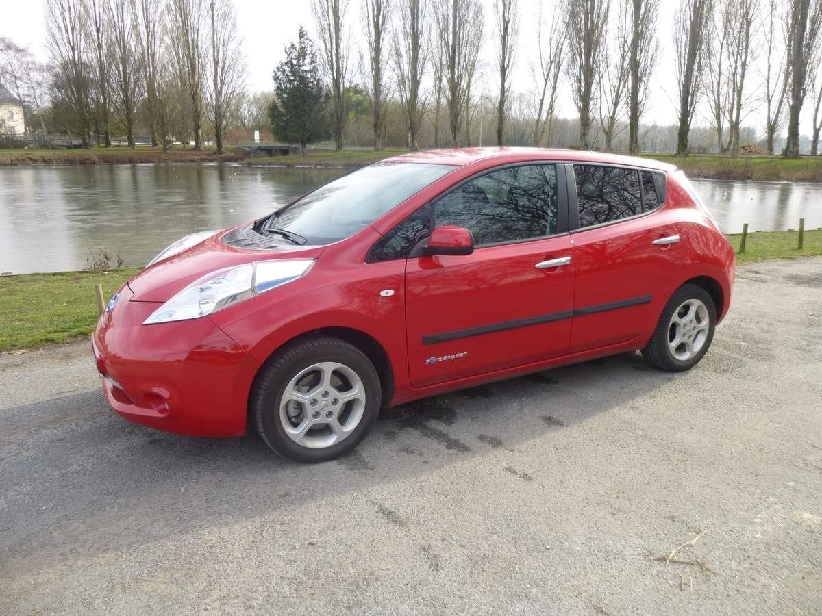Nissan Leaf, 2017, Électrique, automatique