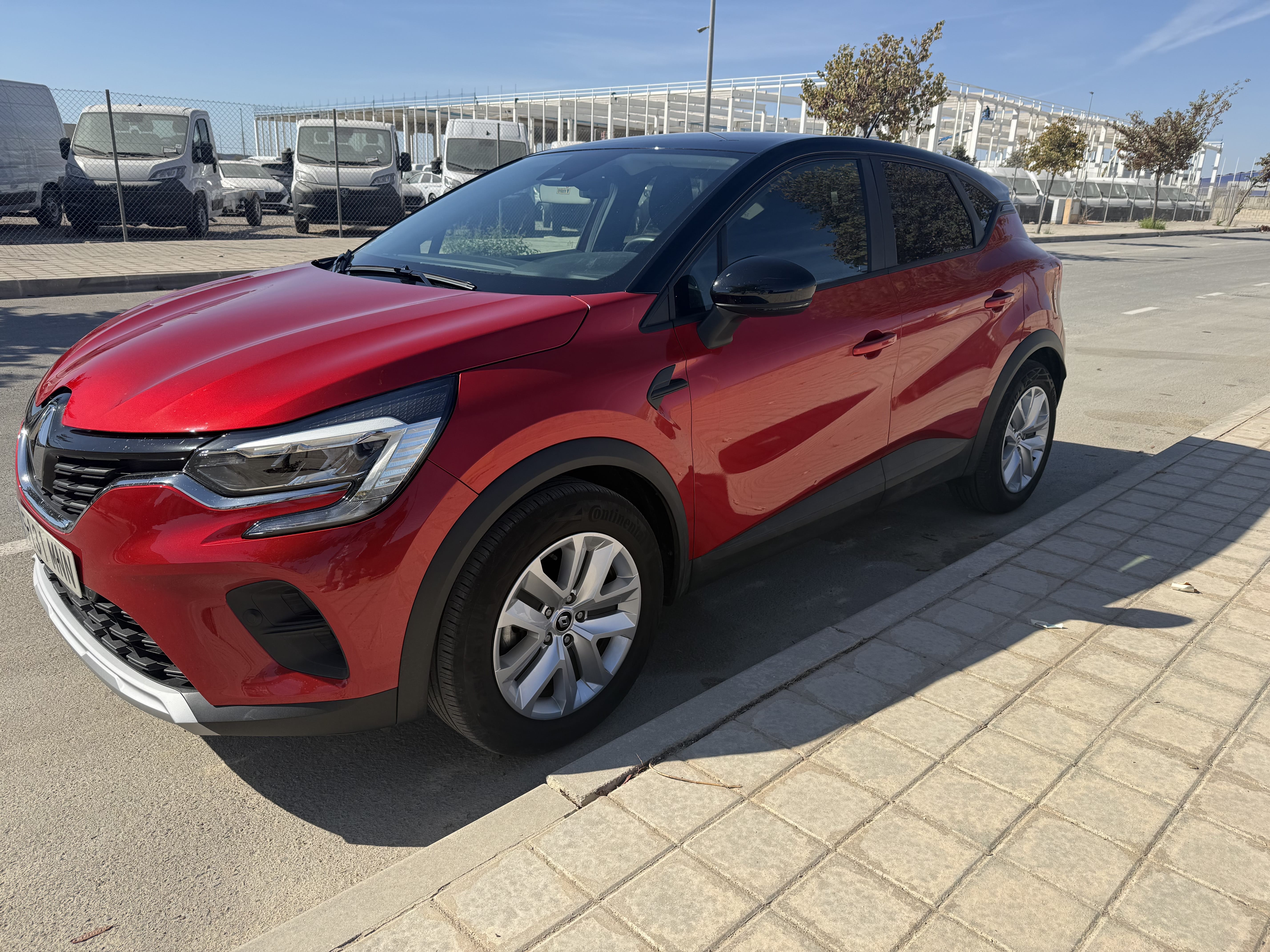 Renault Captur, 2024, Gasolina 95 / Electric (hybrid), automatic