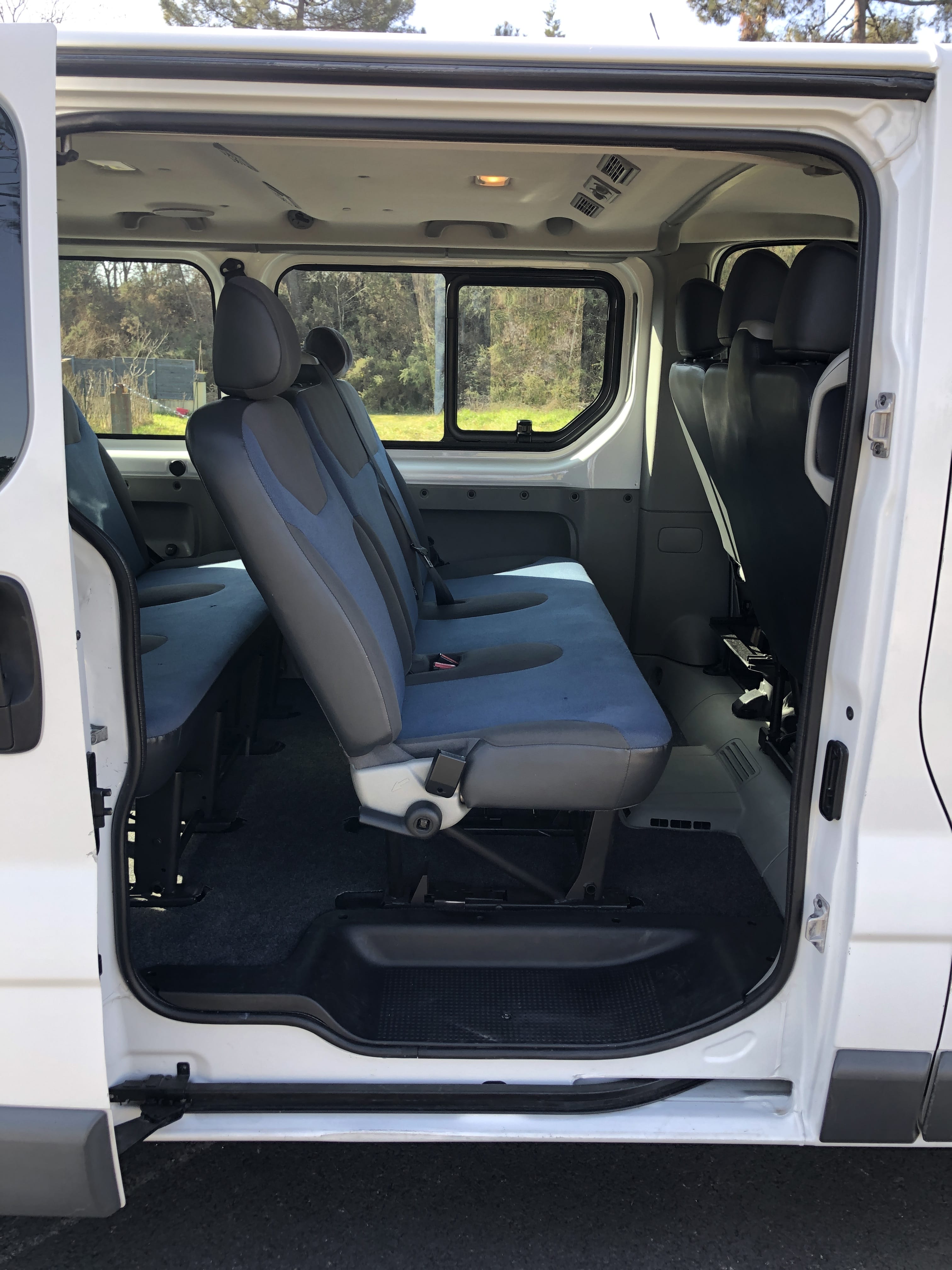Renault Trafic Passenger  9 Places / Pessac & Aéroport de Bordeaux (réf DC267) avec Porte-vélos
