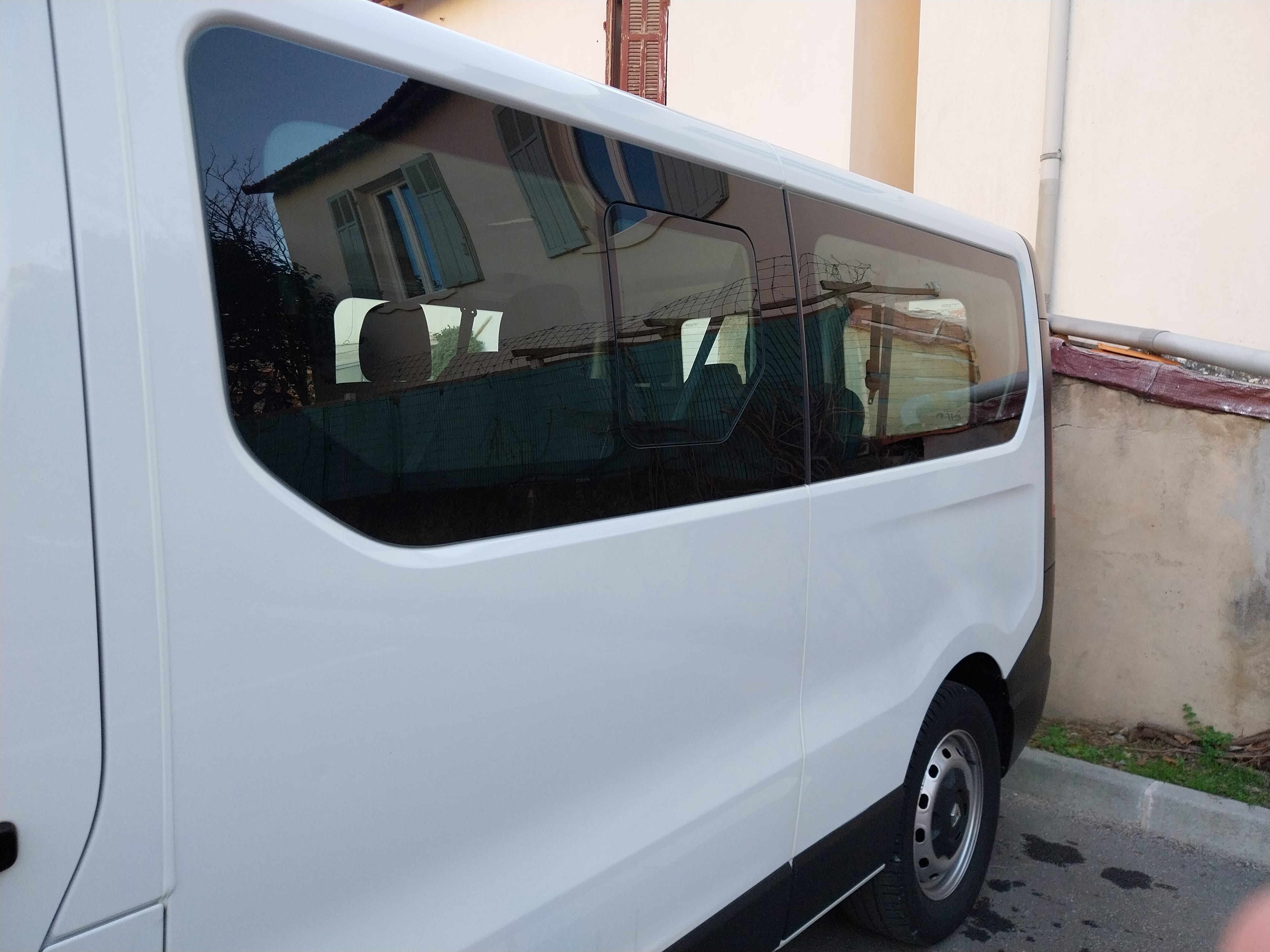 Renault Trafic avec Attelage