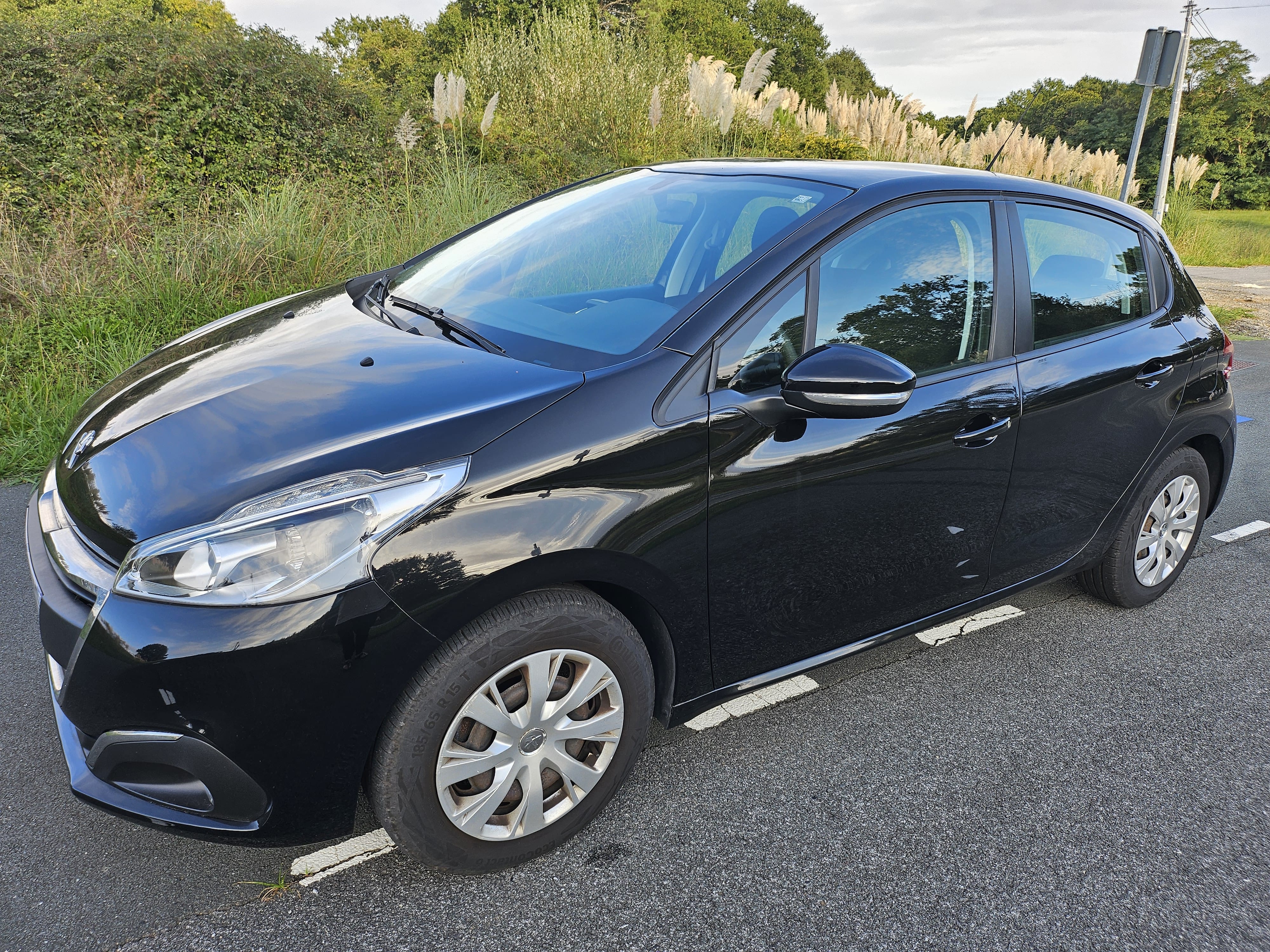 Peugeot 208 avec Climatisation