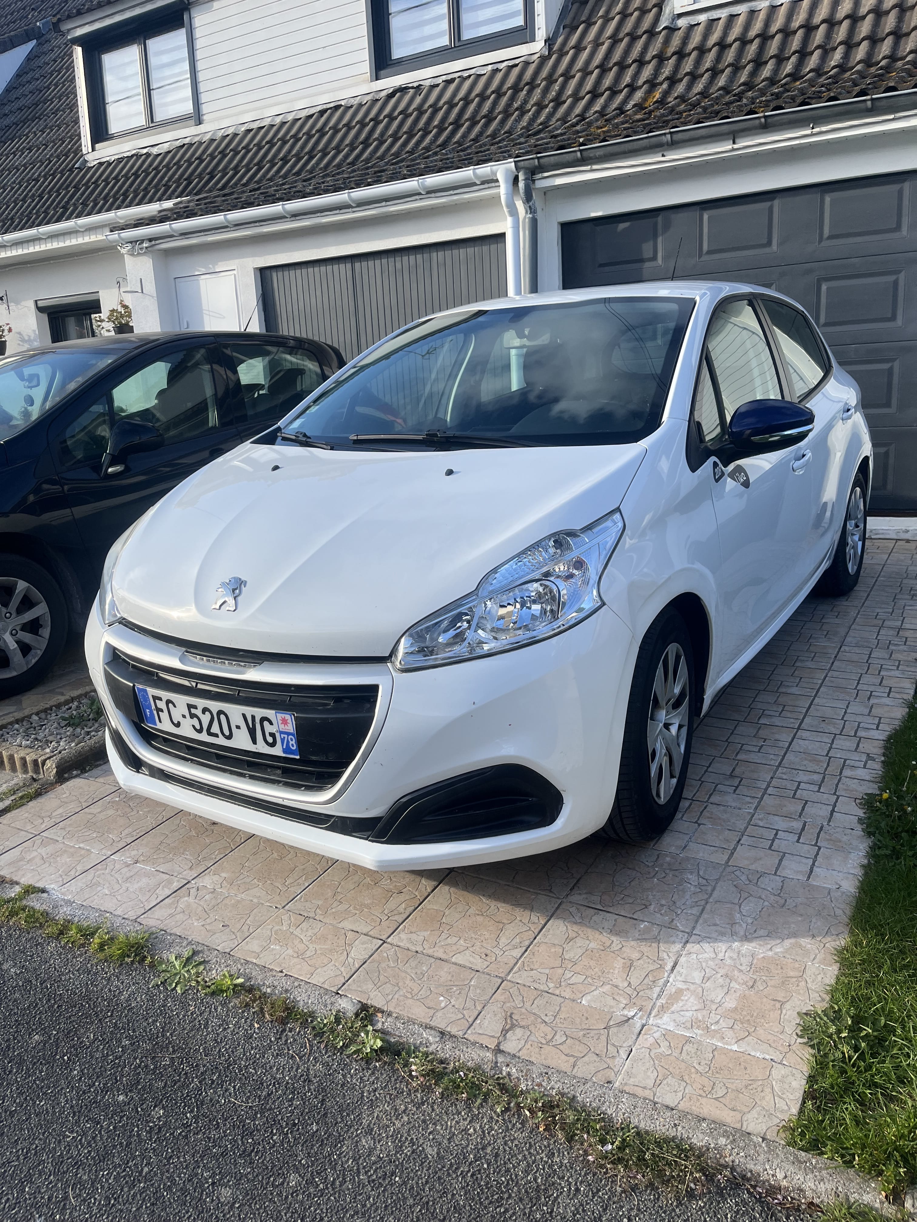 Peugeot 208, 2018, Essence 95