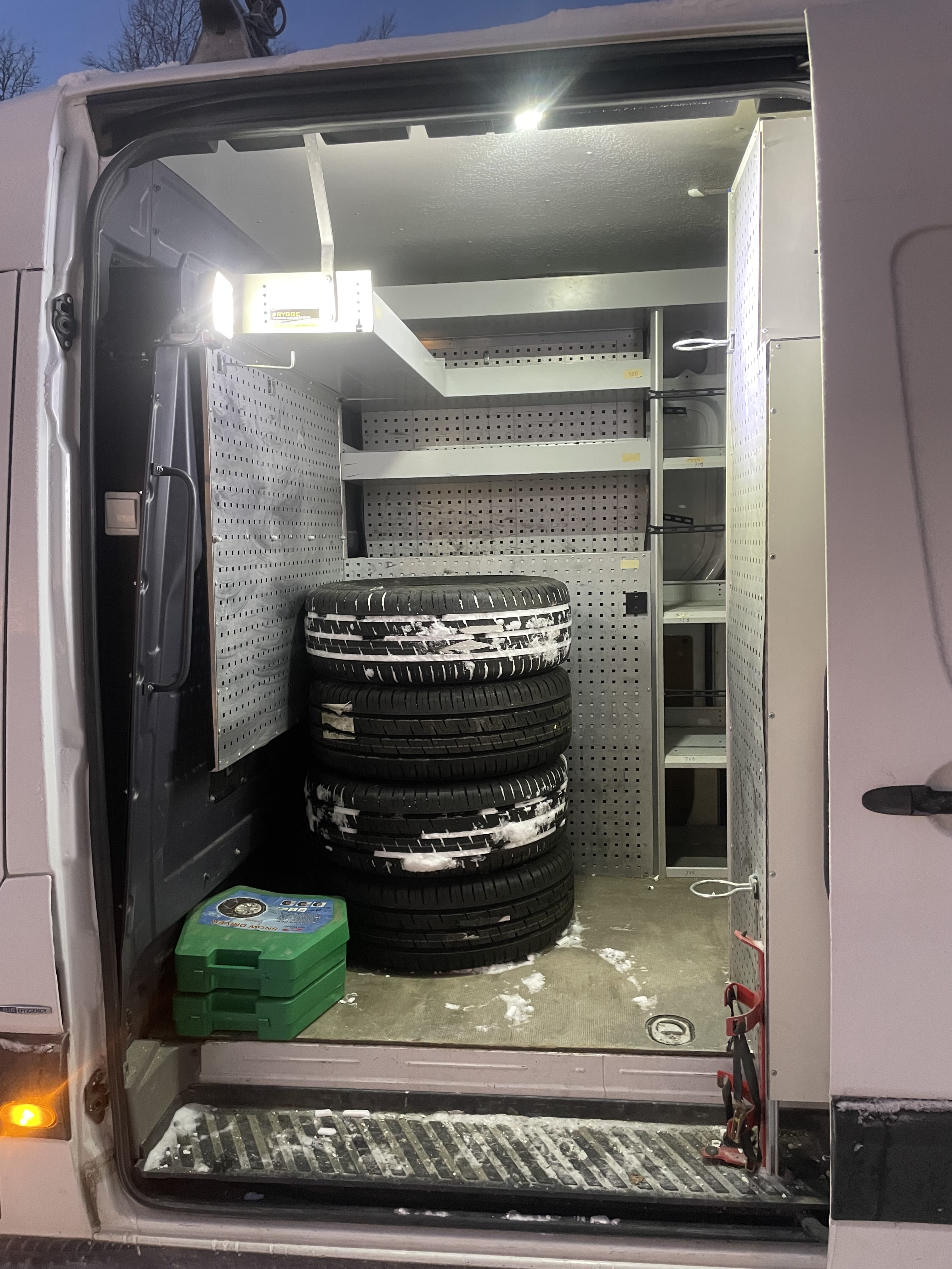 Mercedes-Benz Sprinter med Vinterdekk