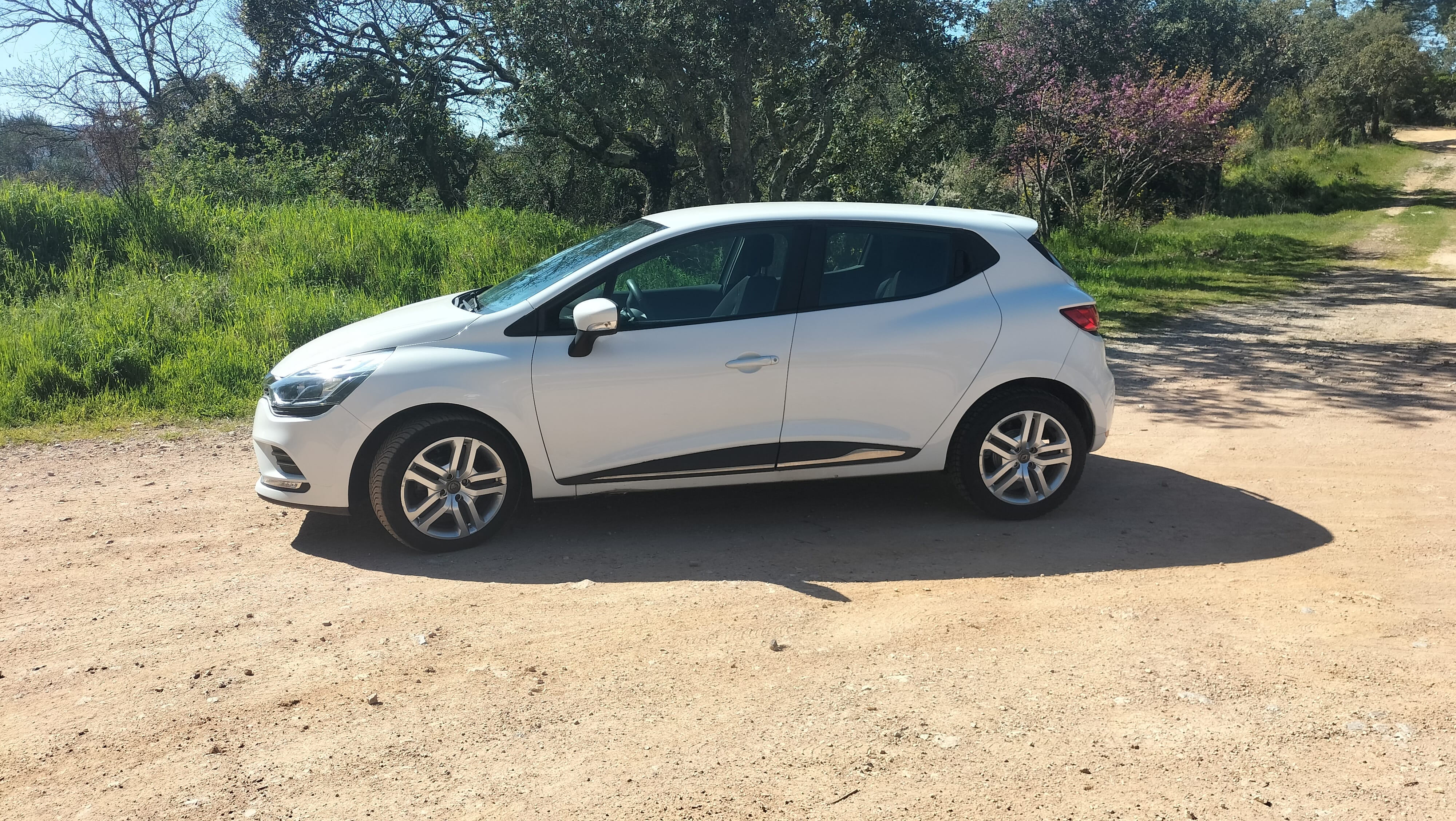 Renault Clio avec Climatisation