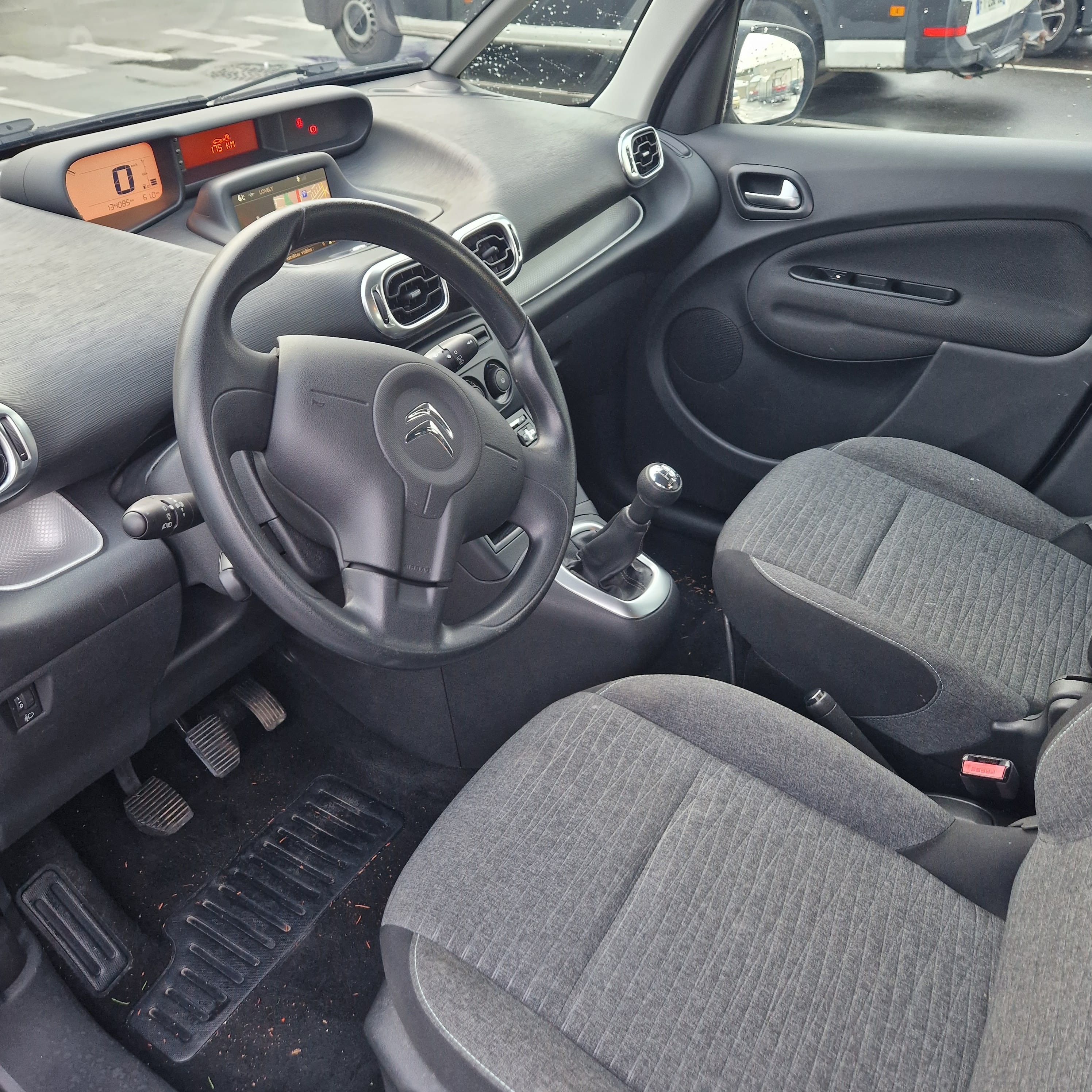 Citroen C3 Picasso avec Entrée audio / iPod