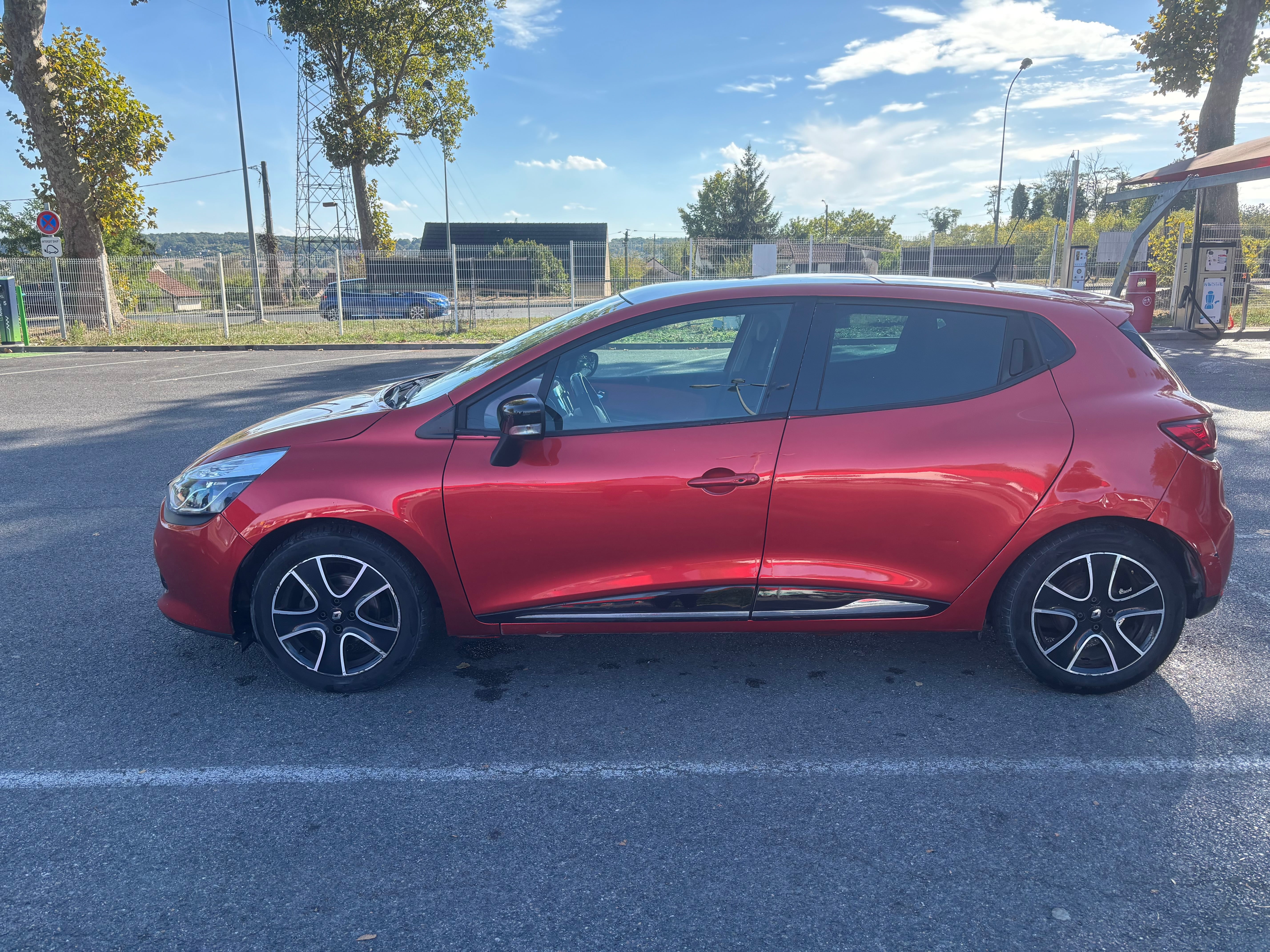 Renault Clio avec Climatisation