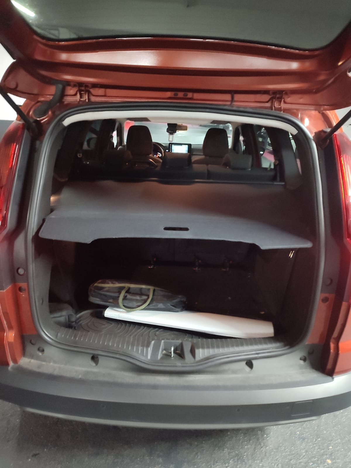 Dacia Jogger Hybride essence avec GPS
