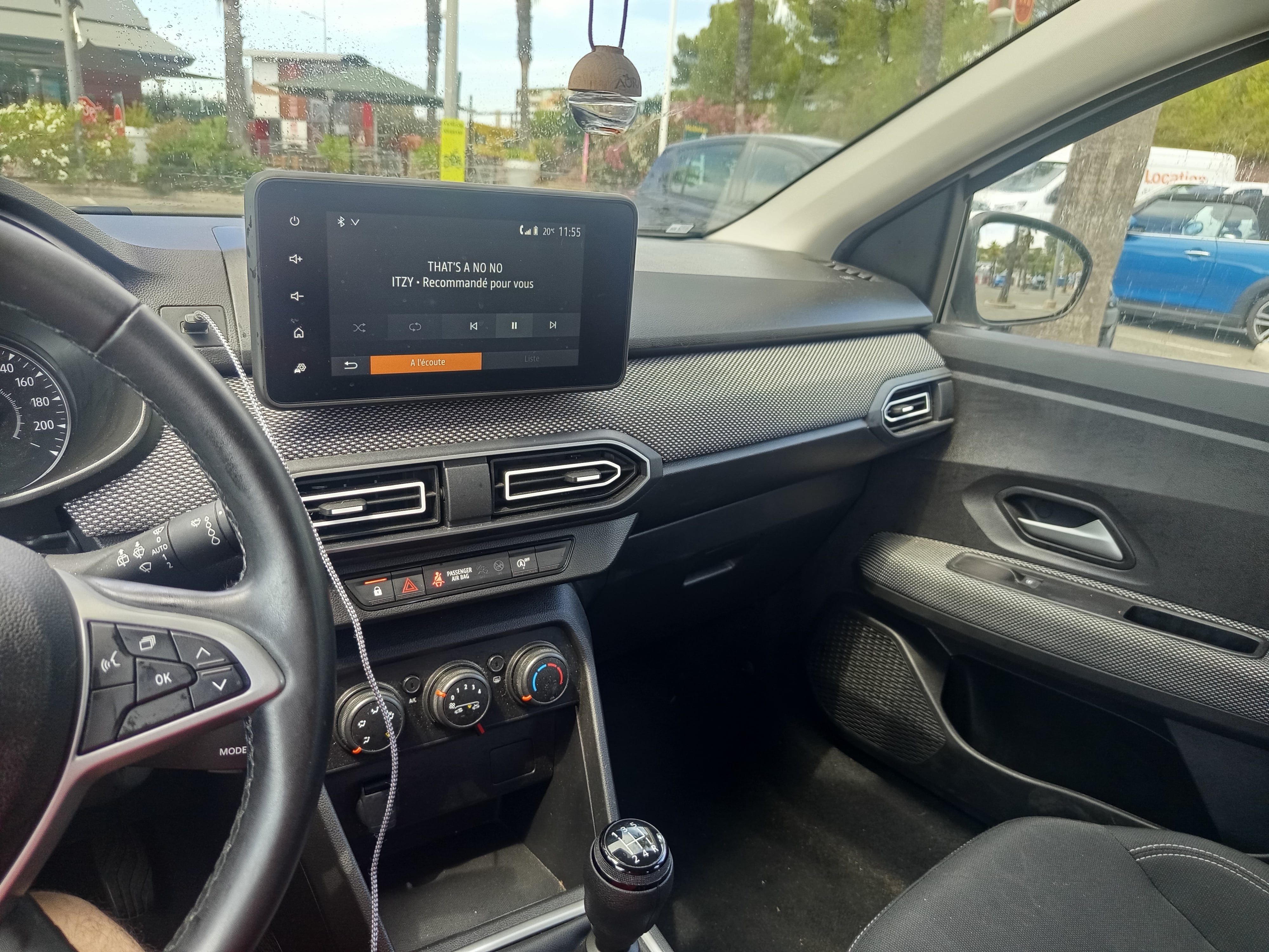 Dacia Sandero avec Audio Bluetooth