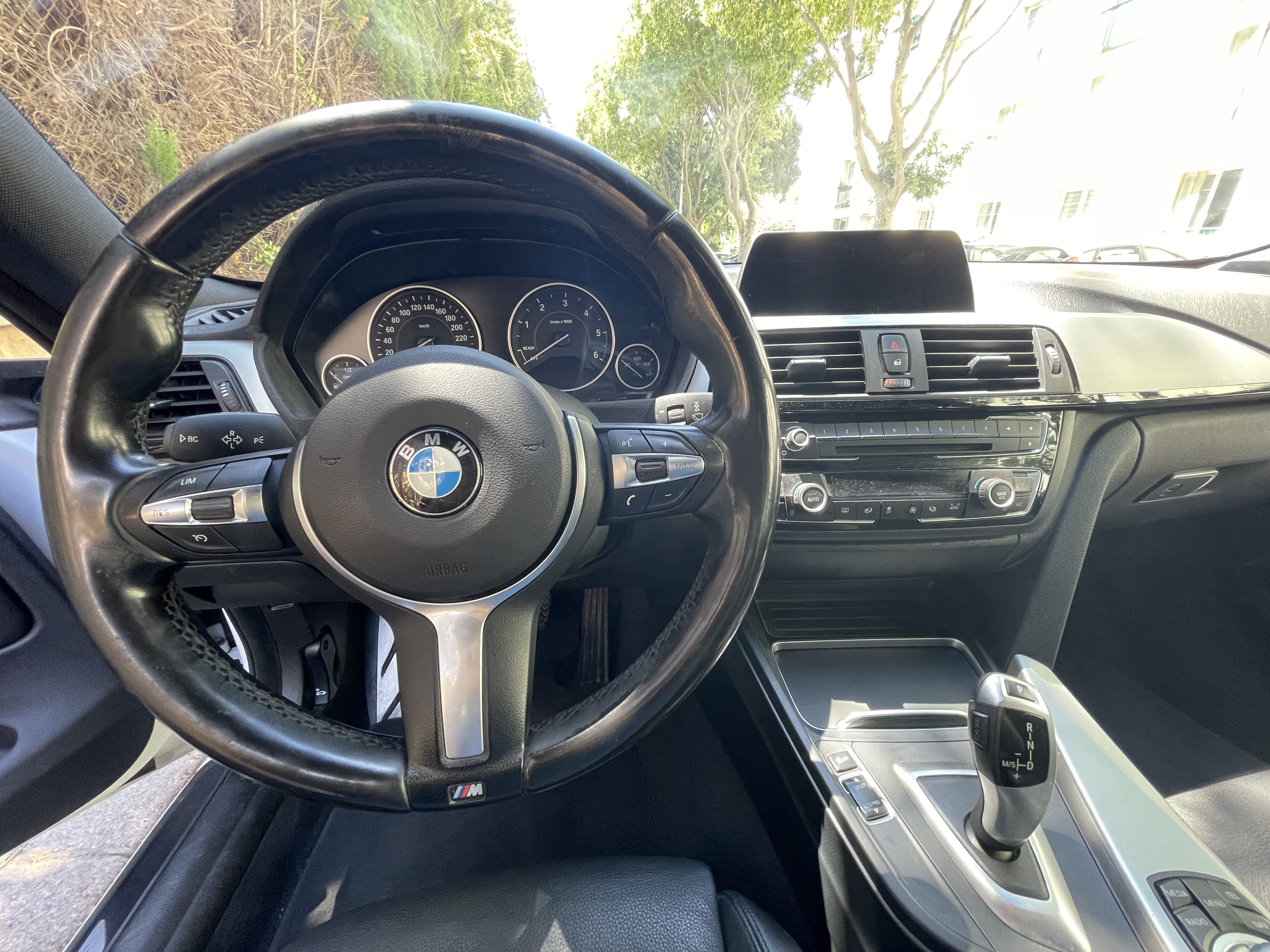 BMW Série 4 Coupé Luxe pack M performance design avec Régulateur de vitesse