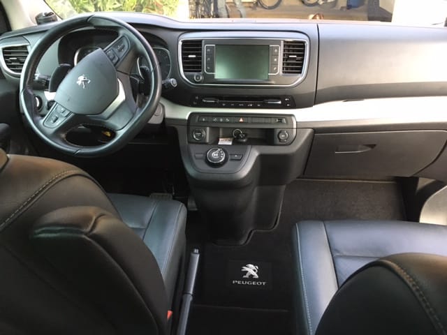 Peugeot Traveller avec Caméra de recul