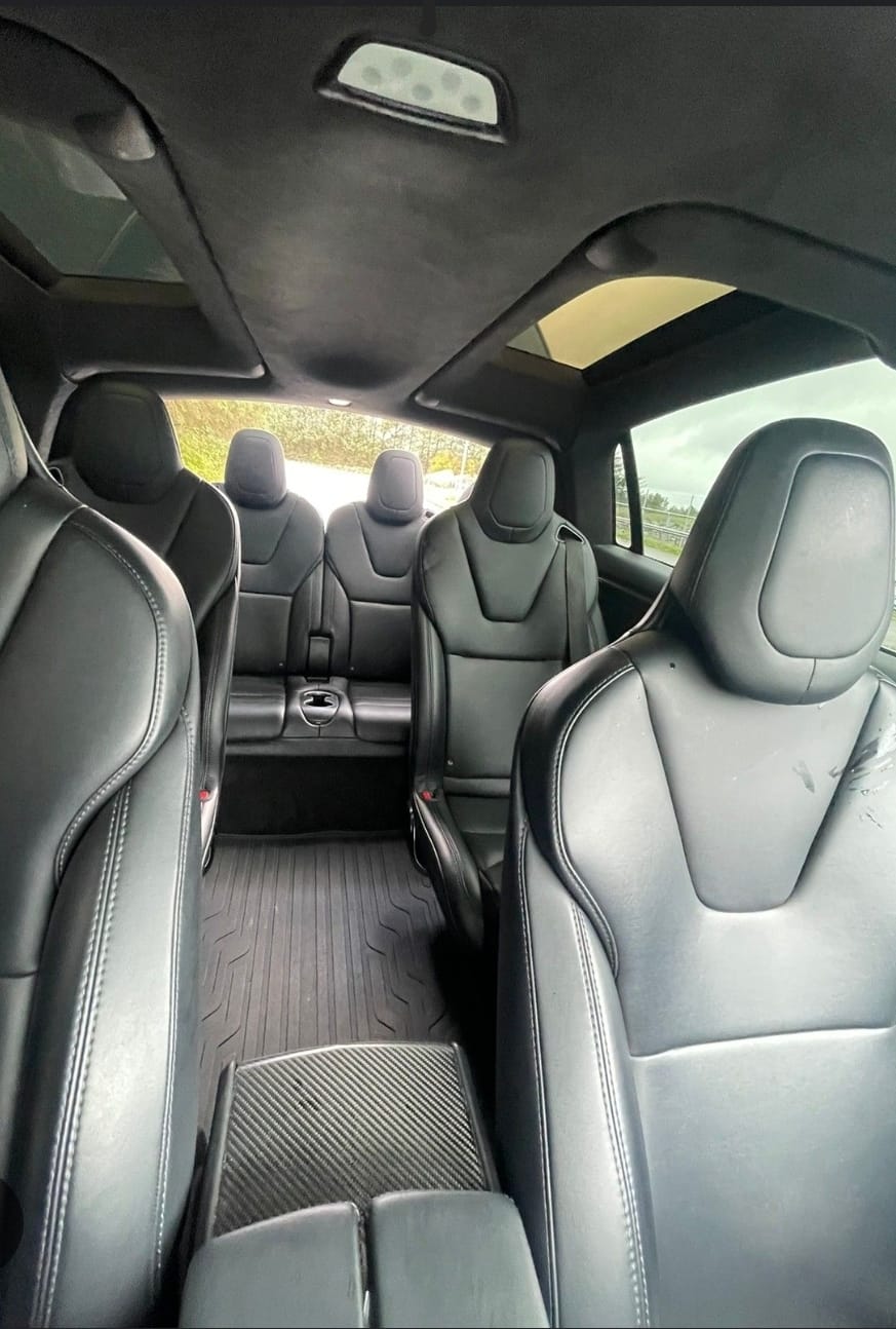 Tesla Model X 75D med Bluetooth audio