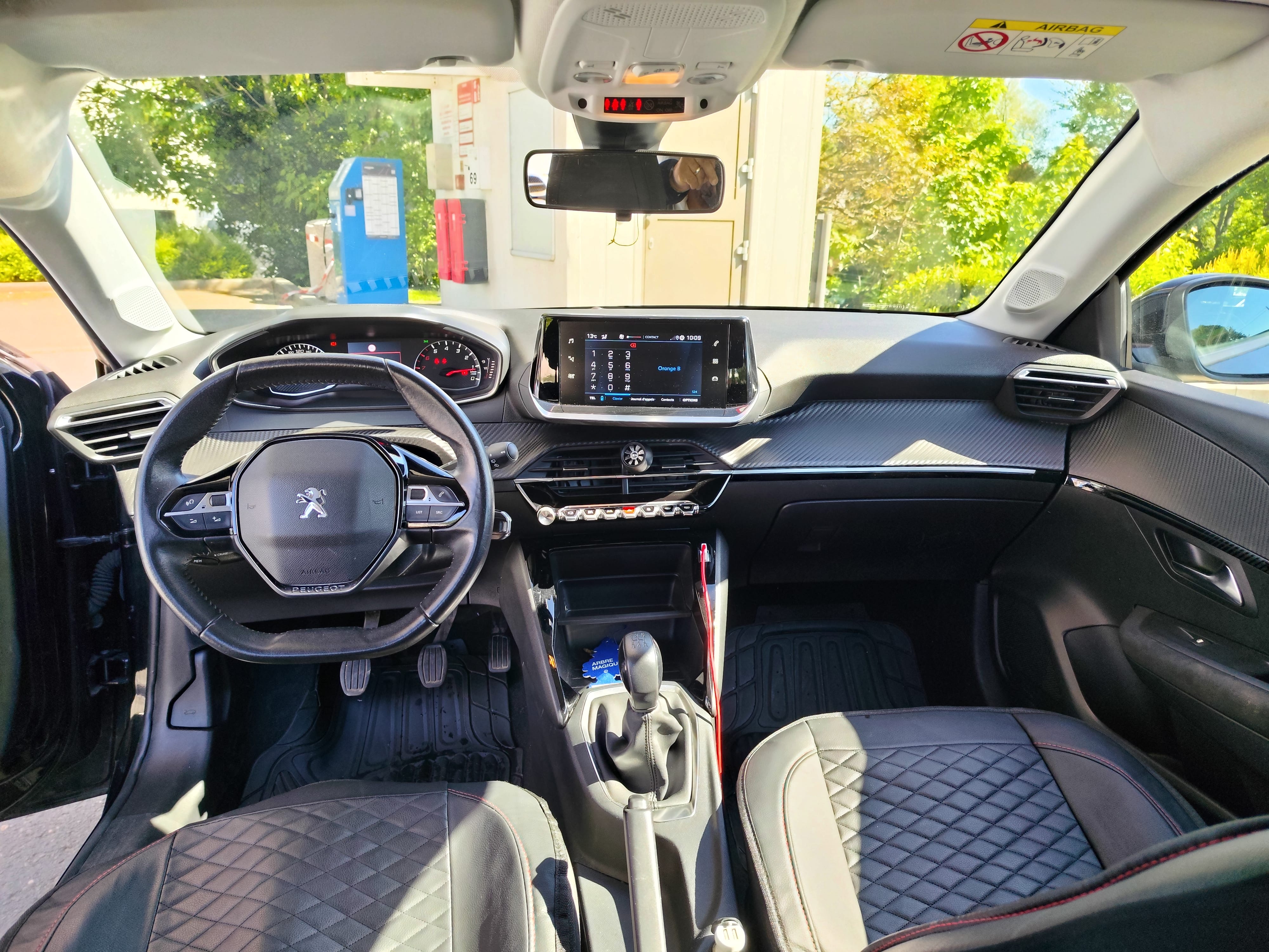 Peugeot 208 avec Régulateur de vitesse