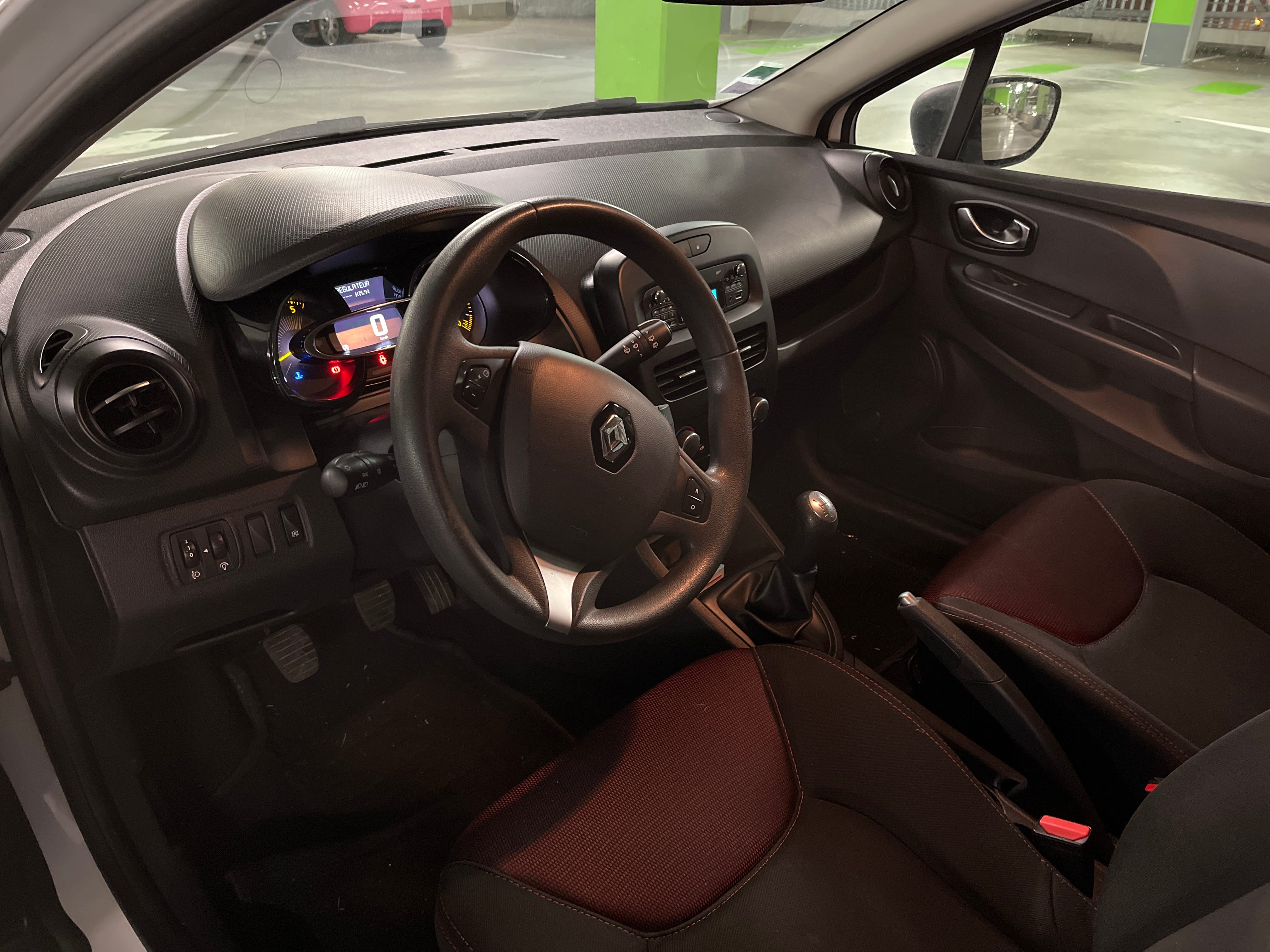Renault Clio 1.5 dci 75cv 5 places avec Audio Bluetooth