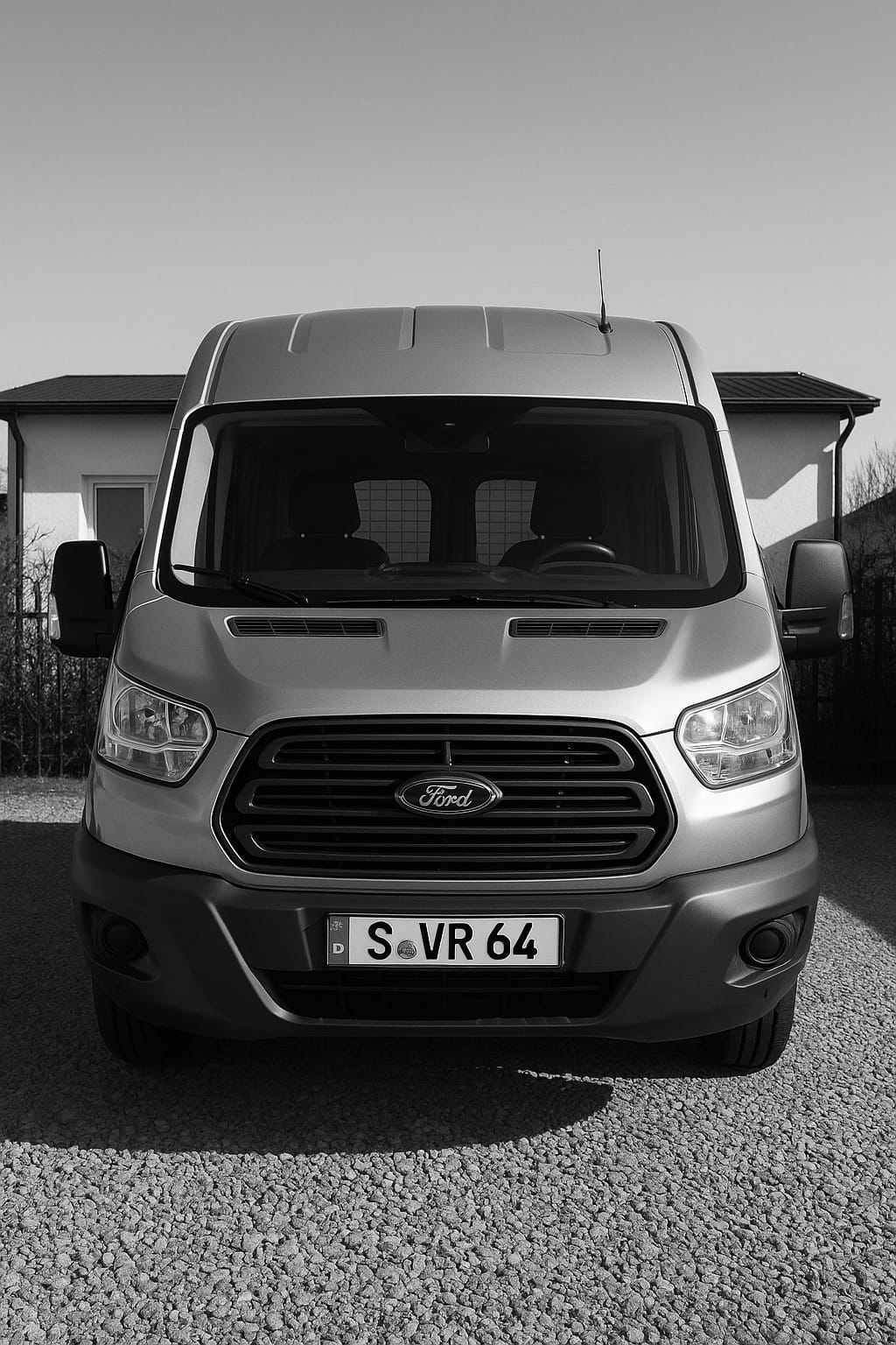 Ford Transit Kombi, 2018, Diesel, Automatik, 9 Sitze und mehr