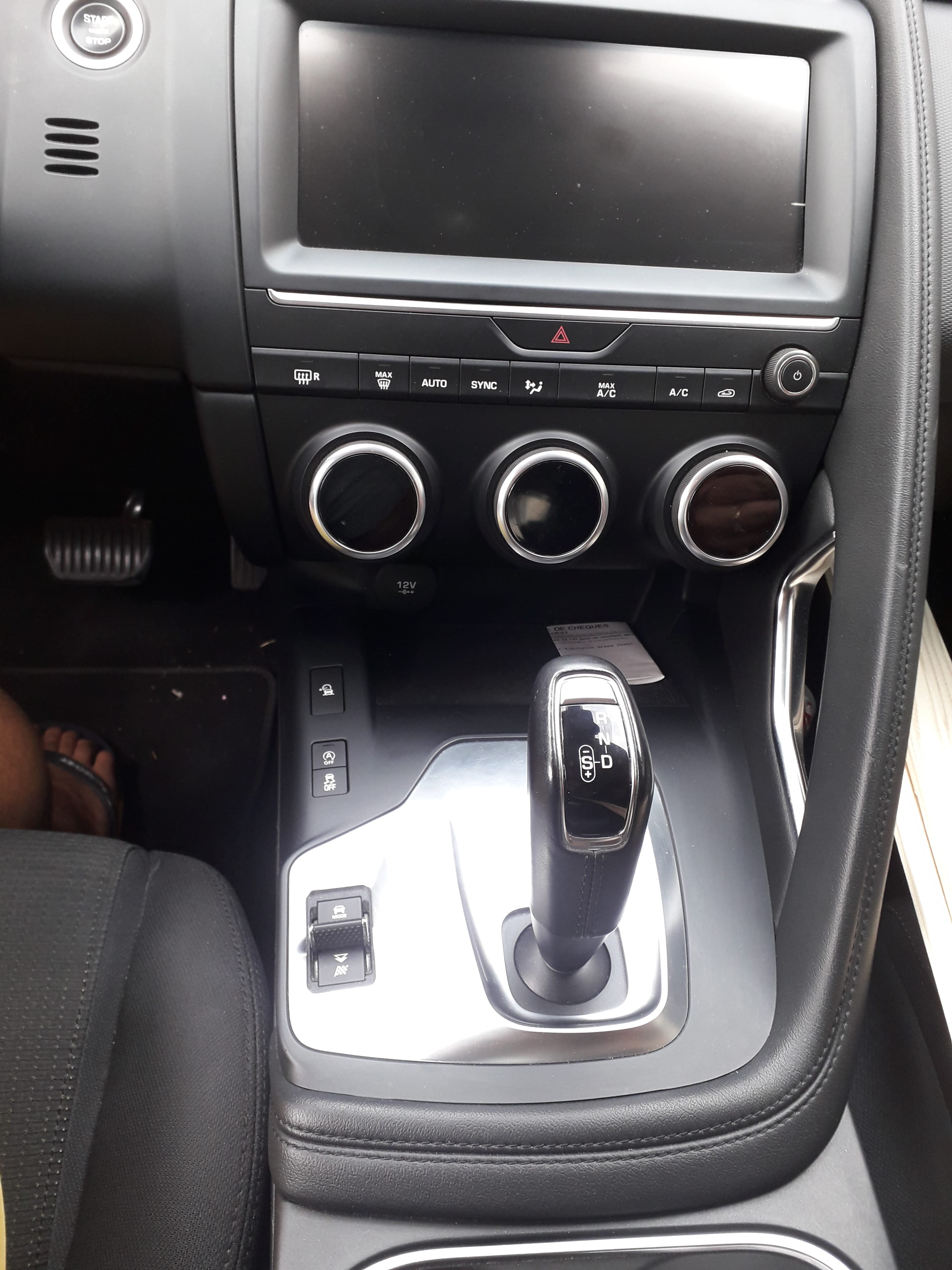 Jaguar E-Pace avec Régulateur de vitesse