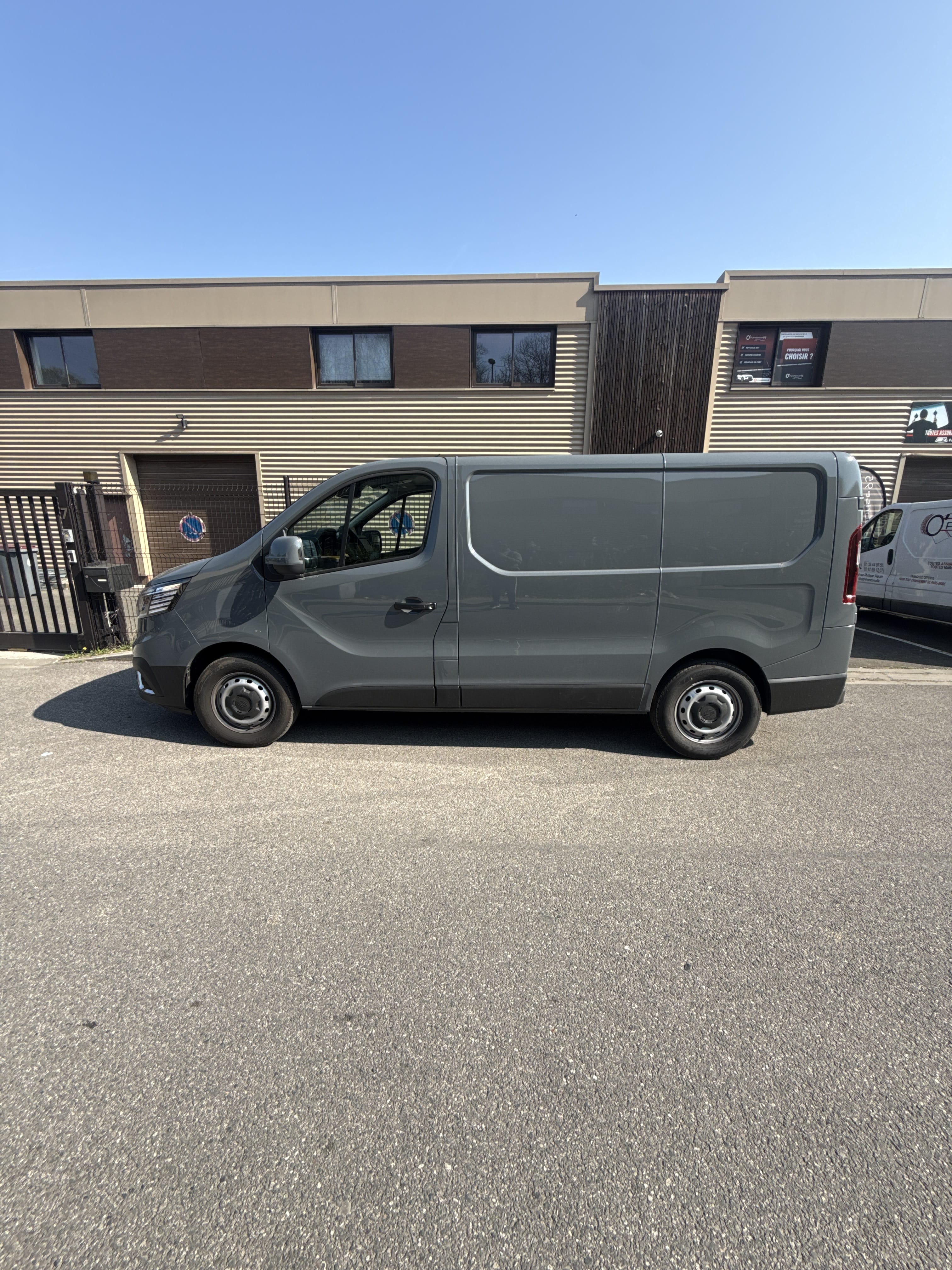 Renault Trafic 2.0L 150 chvx avec Climatisation