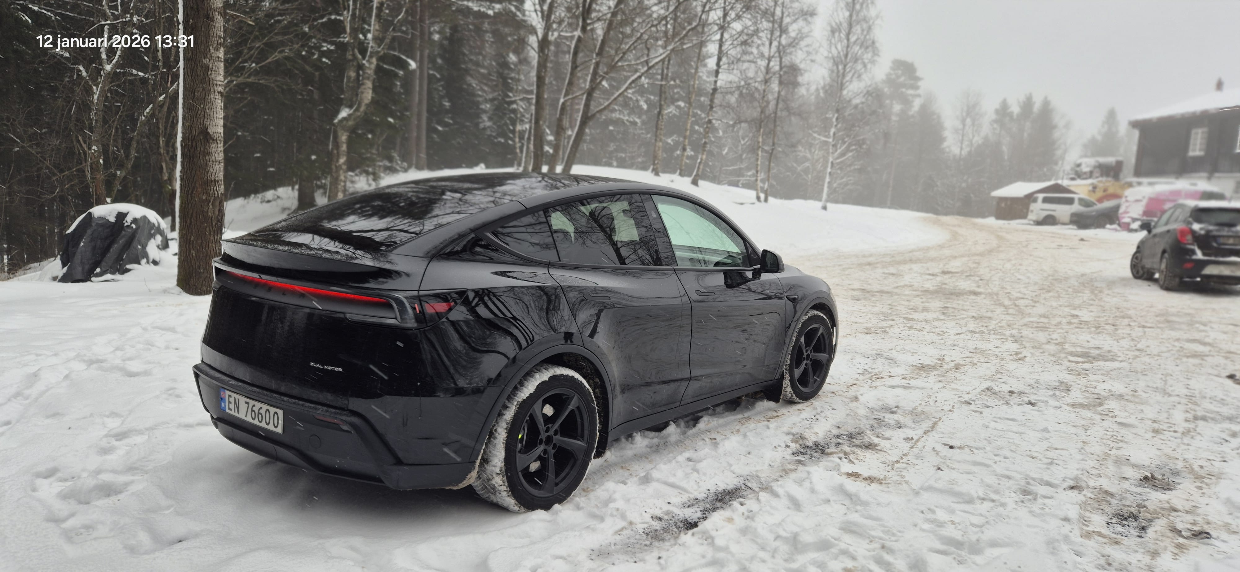 Tesla Model Y Long Range 2025, Kjelsås med Dashcam