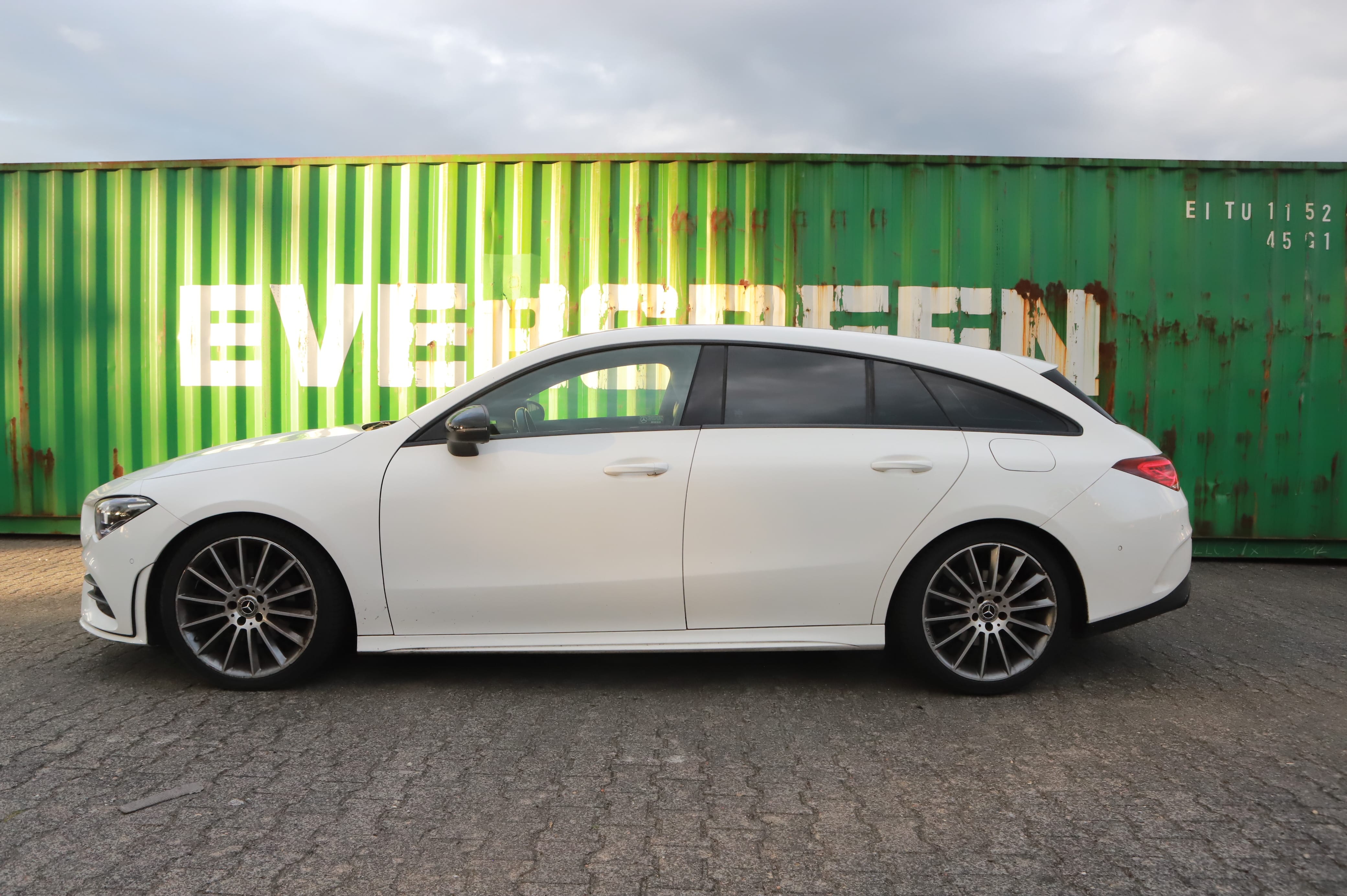 Mercedes-Benz CLA-Klasse Shooting Break mit Klimaanlage