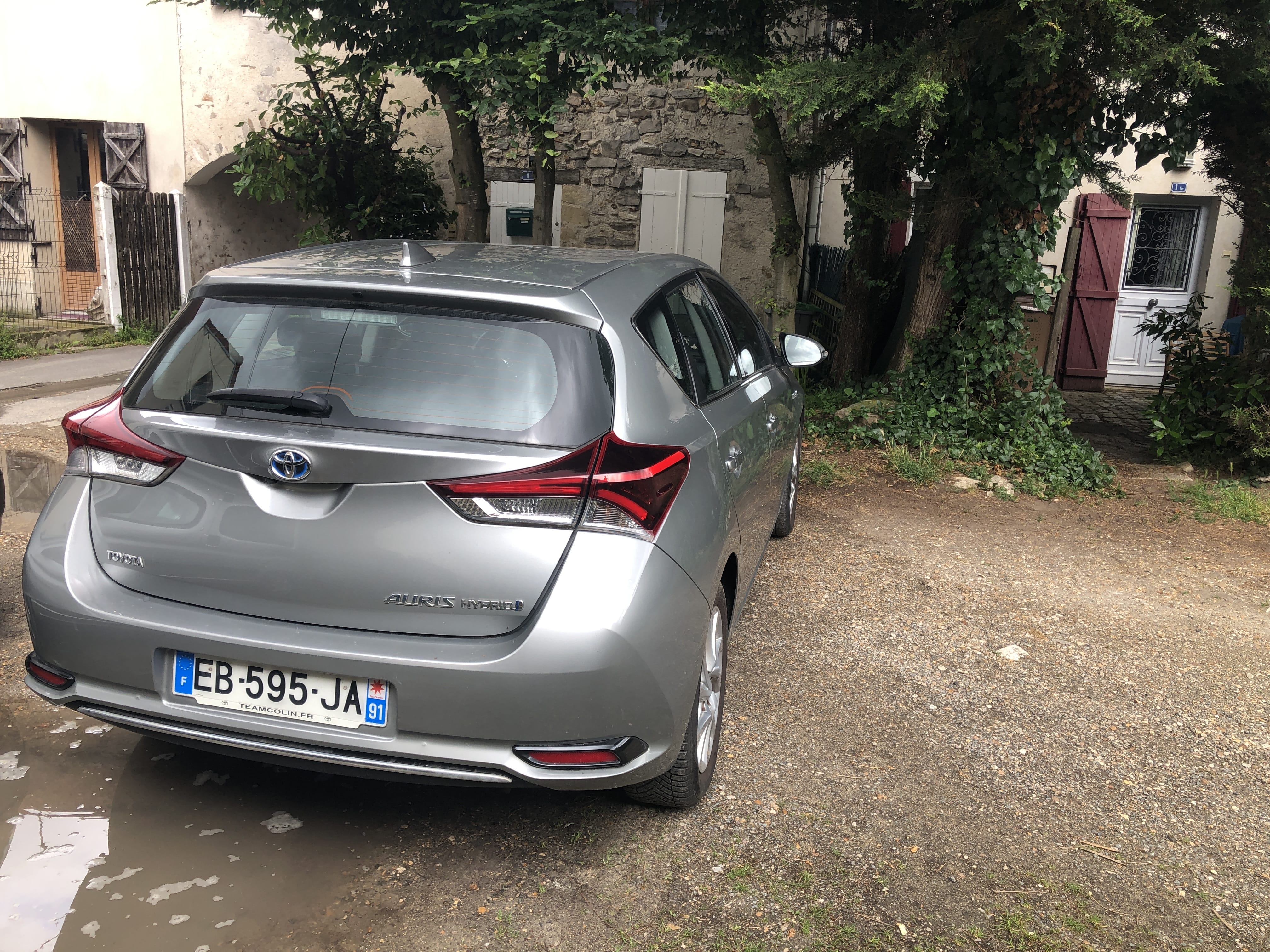 Toyota Auris 1.8 hybride essence électrique avec Régulateur de vitesse