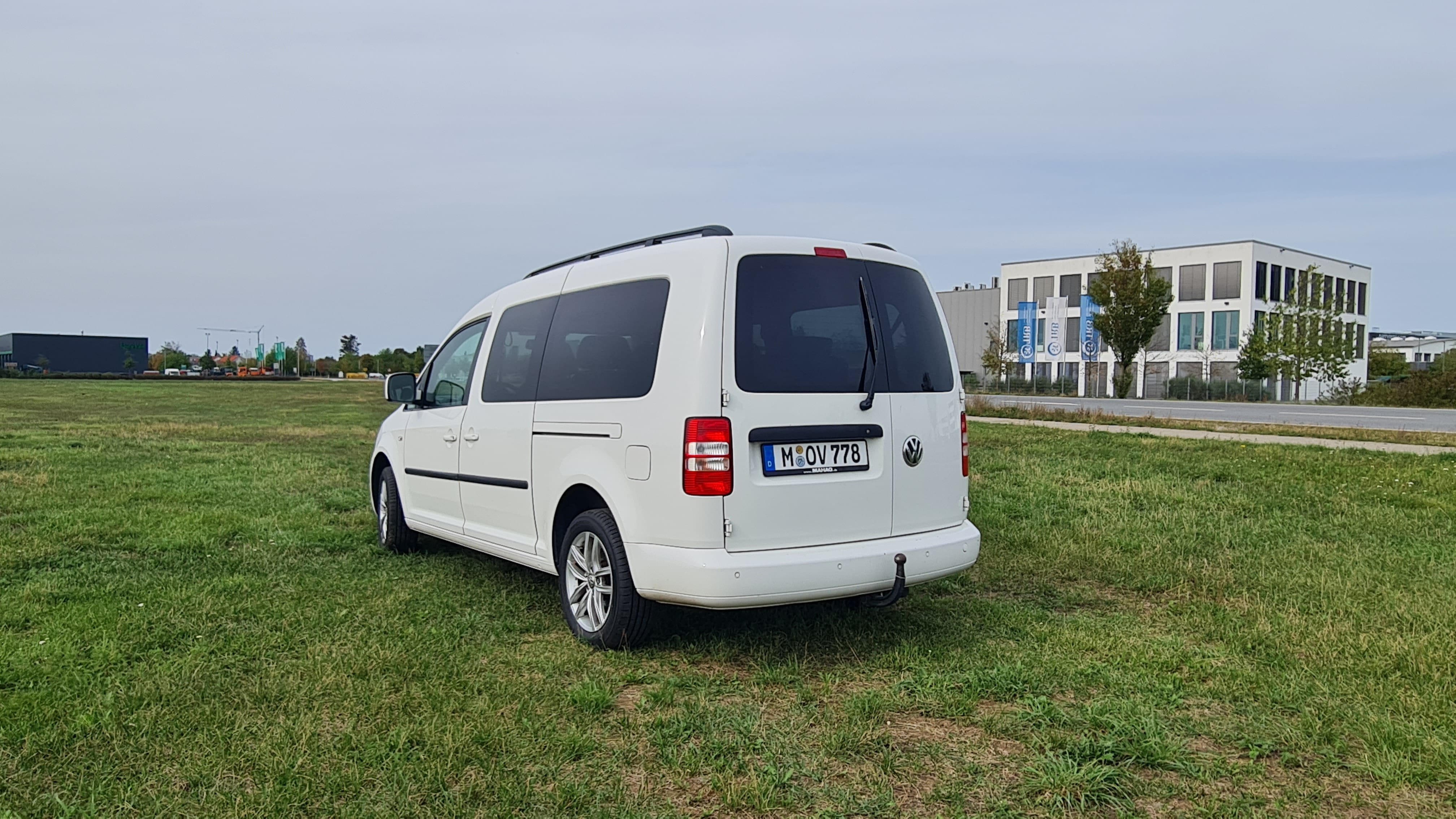 Volkswagen Caddy 170 PS mit Tempomat