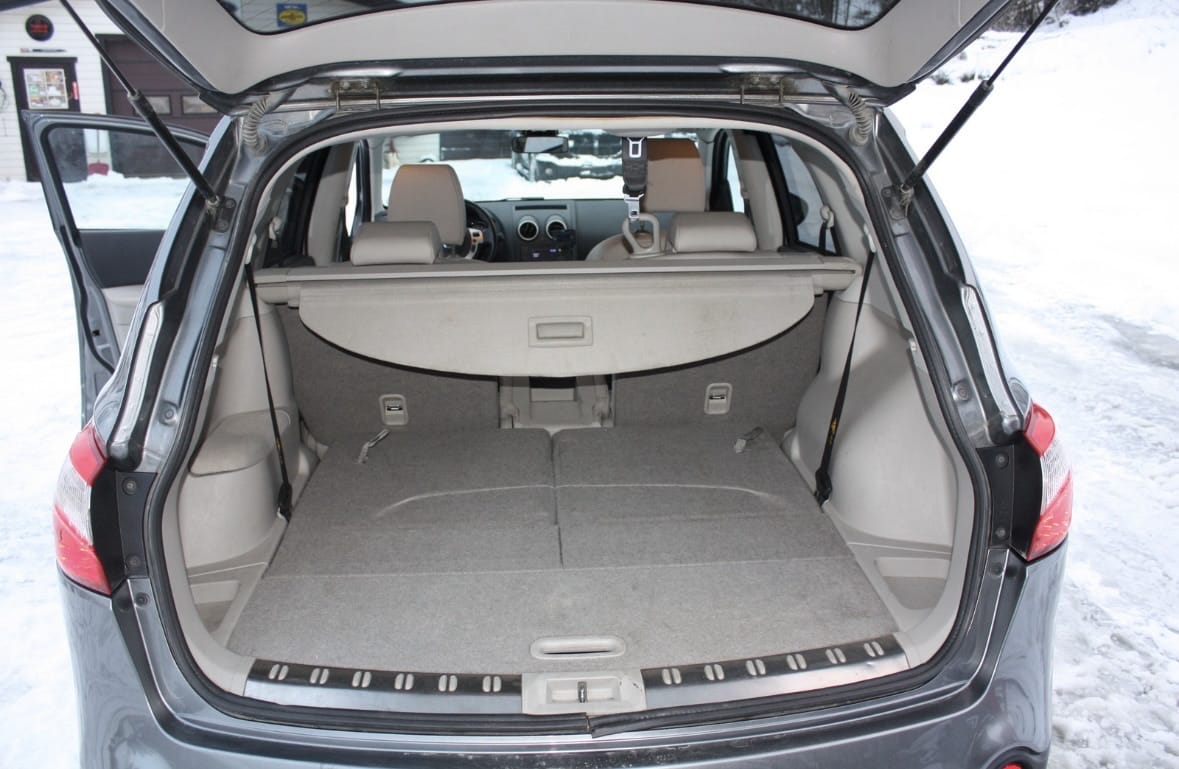 Nissan Qashqai+2 with Bluetooth audio