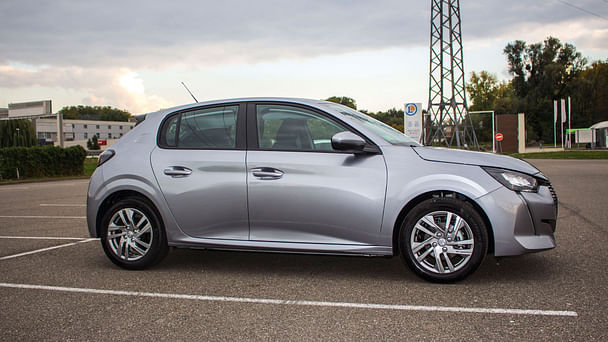 Peugeot 208 II Les tanneurs avec Climatisation
