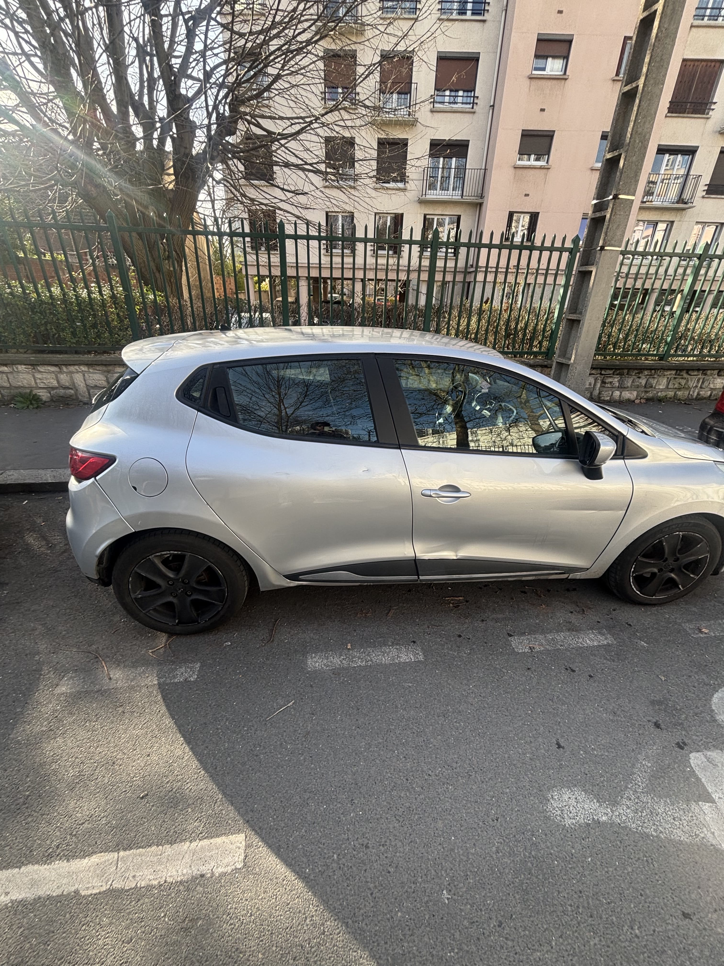 Renault Clio avec Climatisation