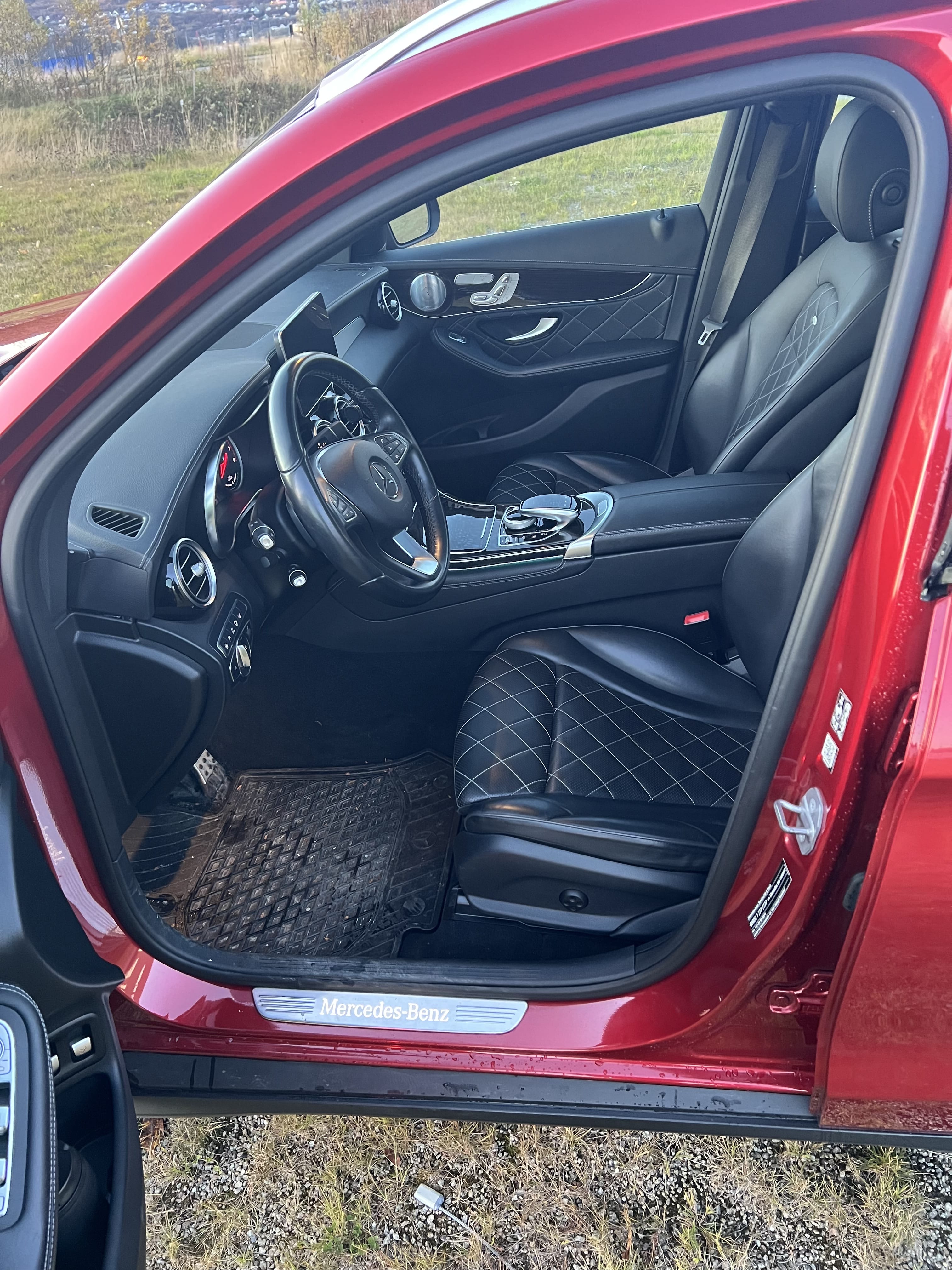 Mercedes-Benz GLC 350E 4Matic 2.0 bensin-hybrid met Bluetooth audio