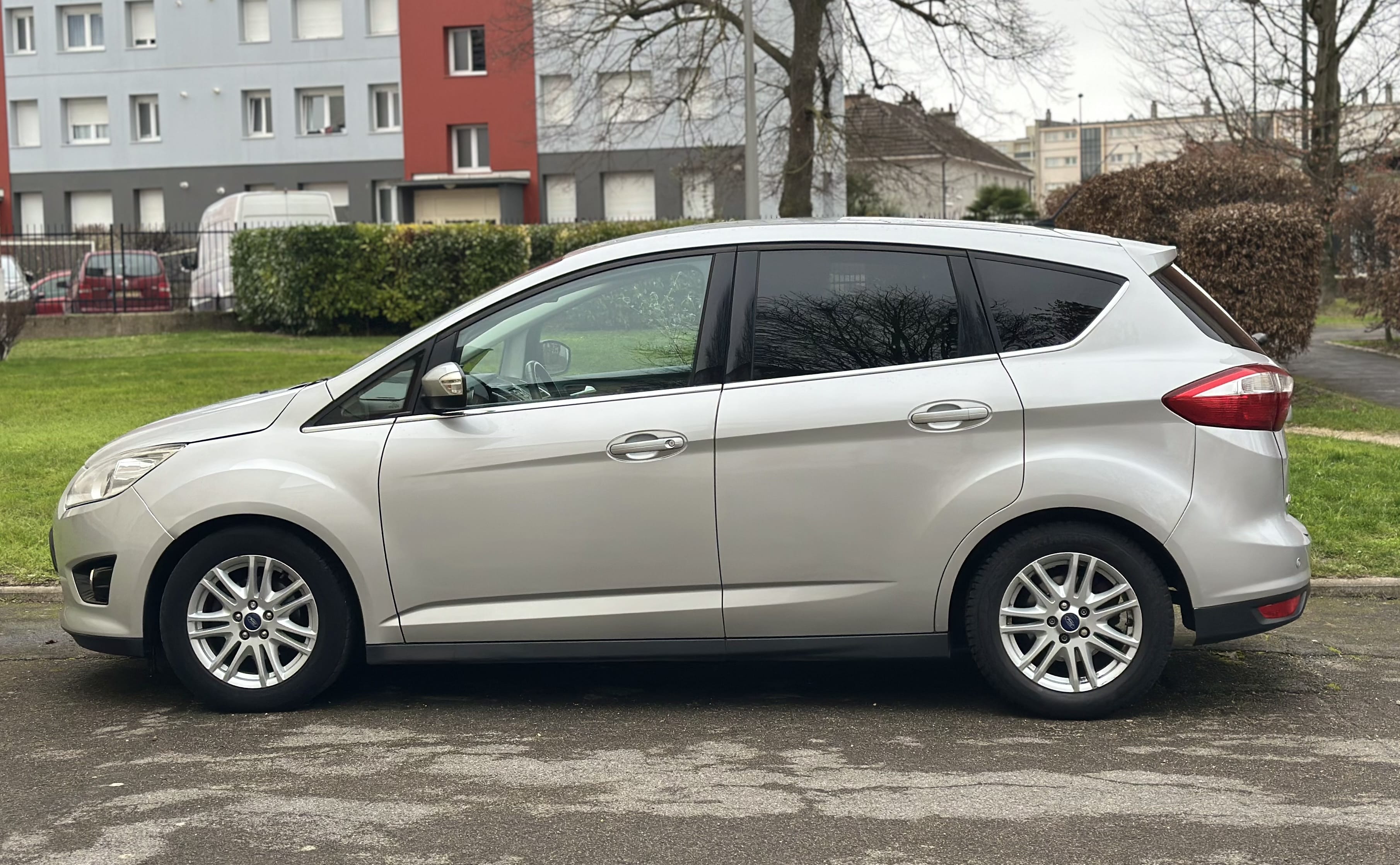 Ford C-Max avec Climatisation