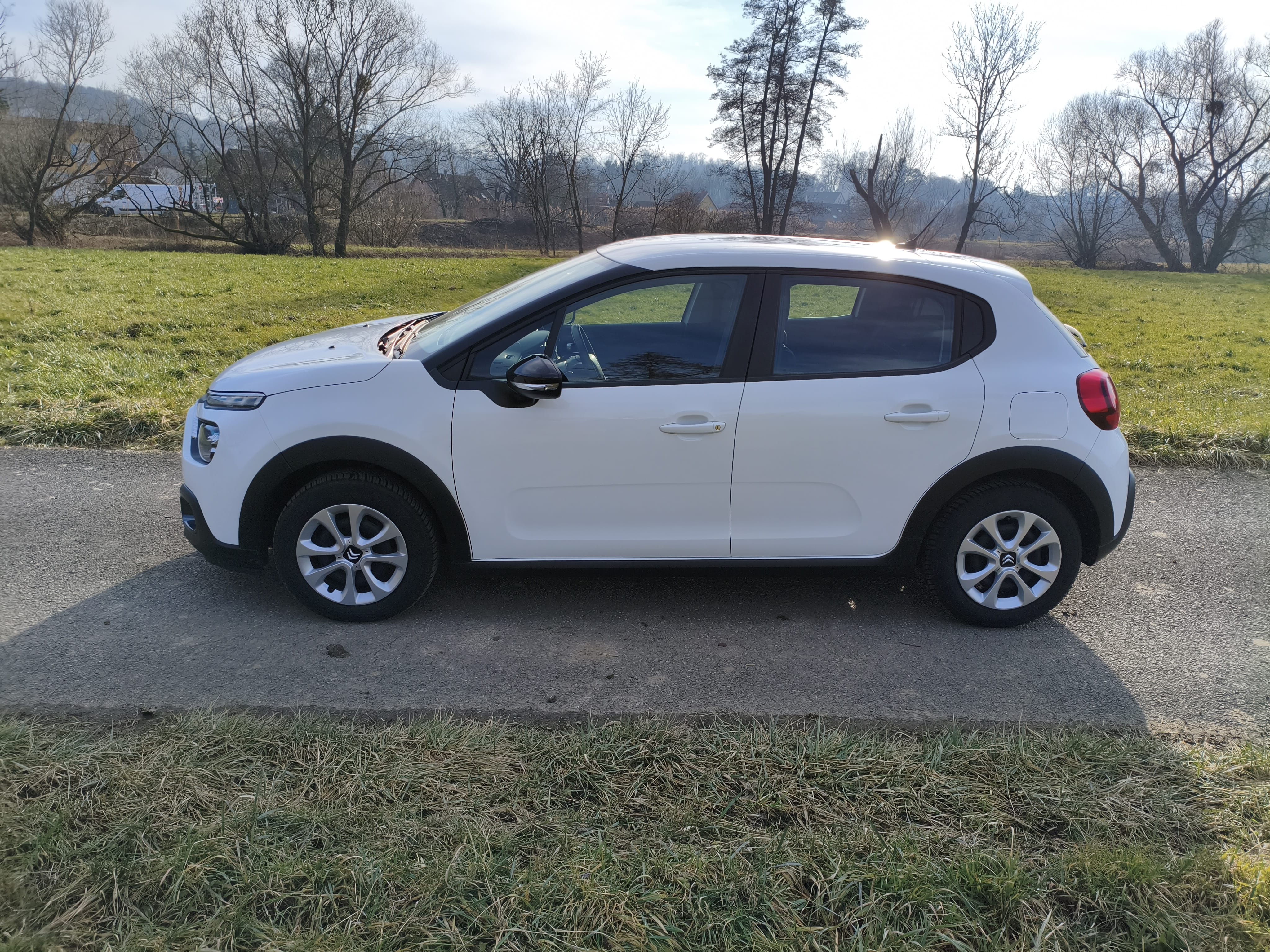 Citroen C3 III 1.5 BLUEHDI 100 avec Climatisation