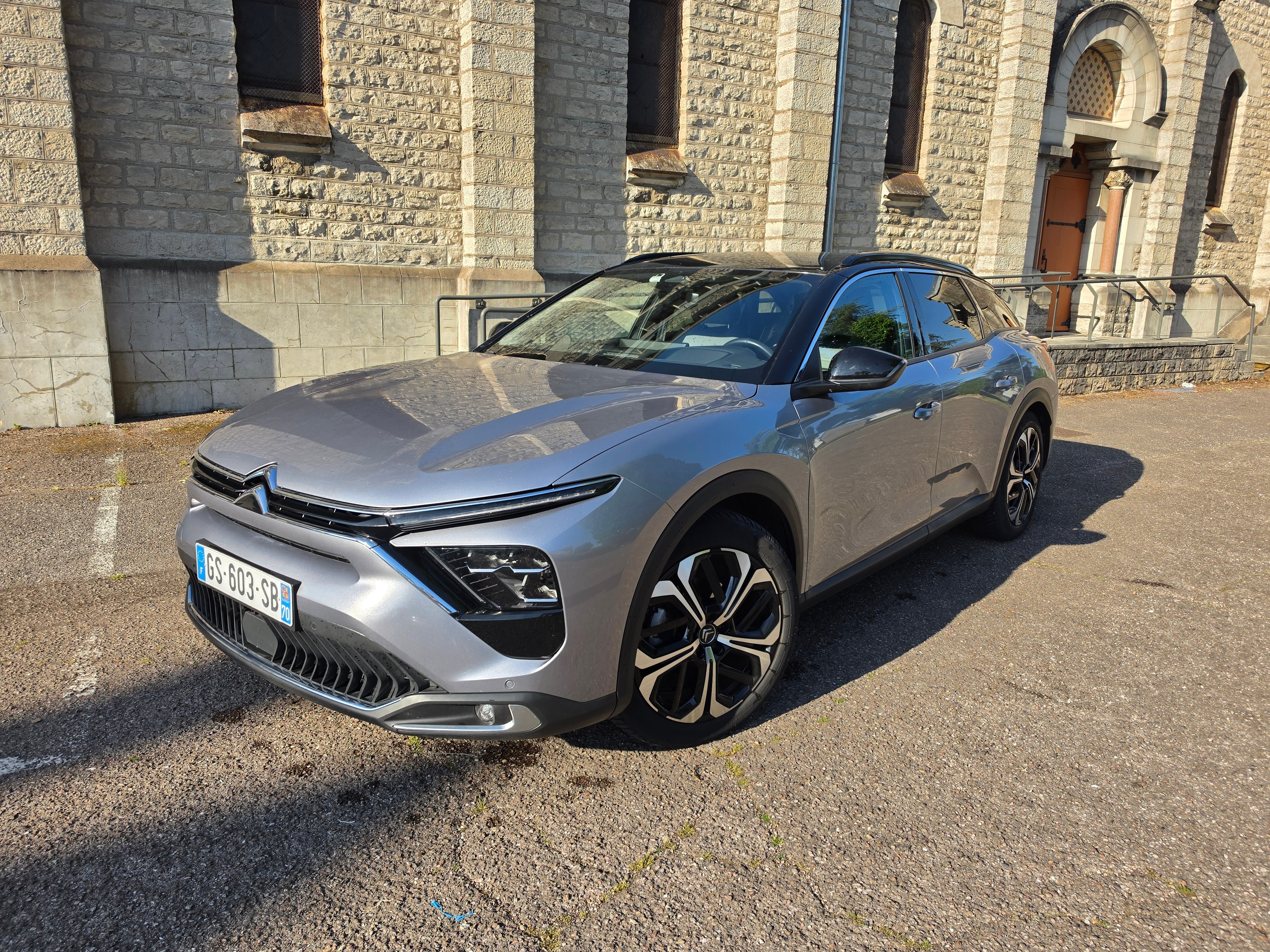 Citroen C5 X PureTech 130 EAT8, 2023, Essence 95, automatique