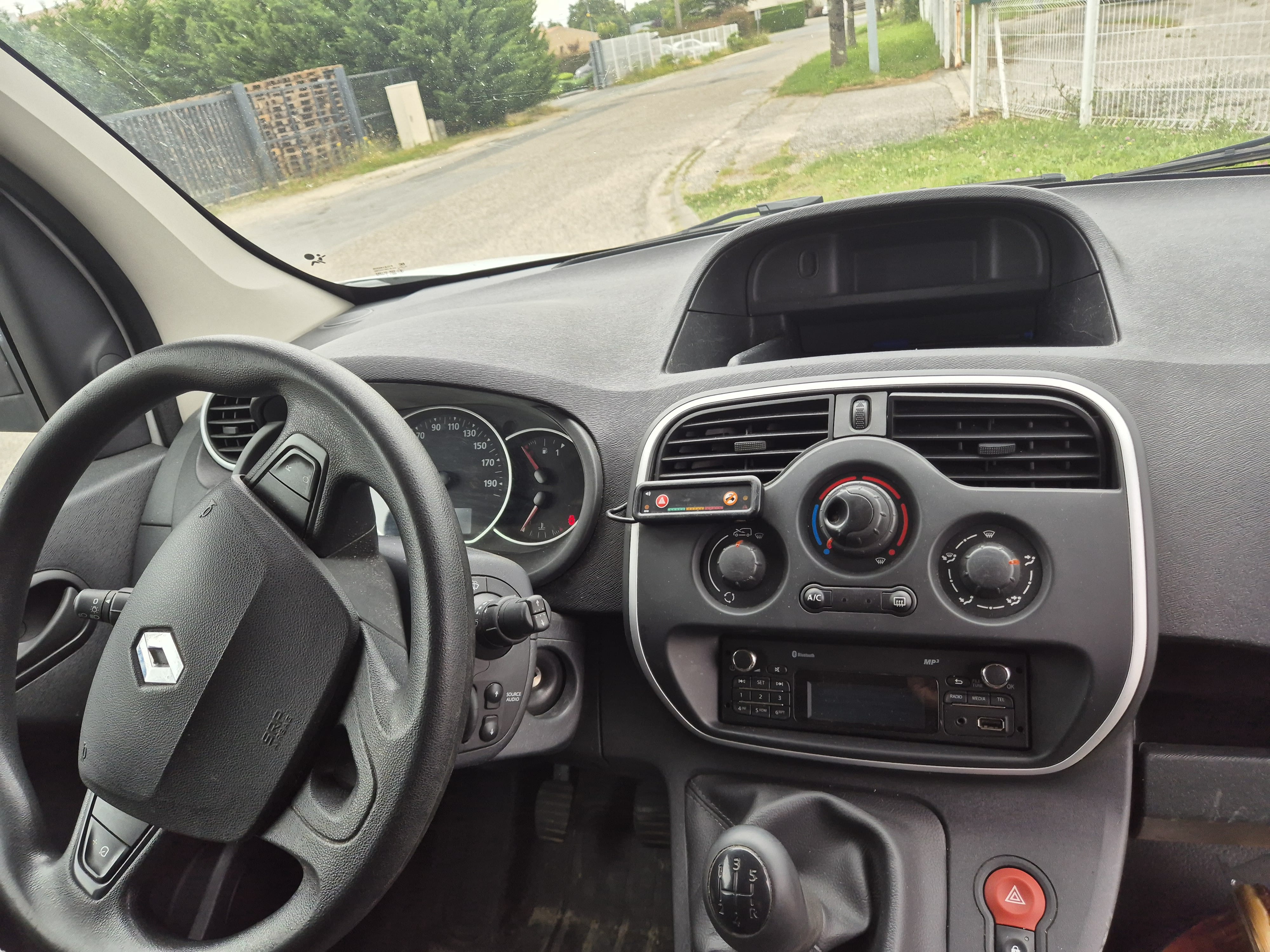 Renault Kangoo Fourgon avec Entrée audio / iPod