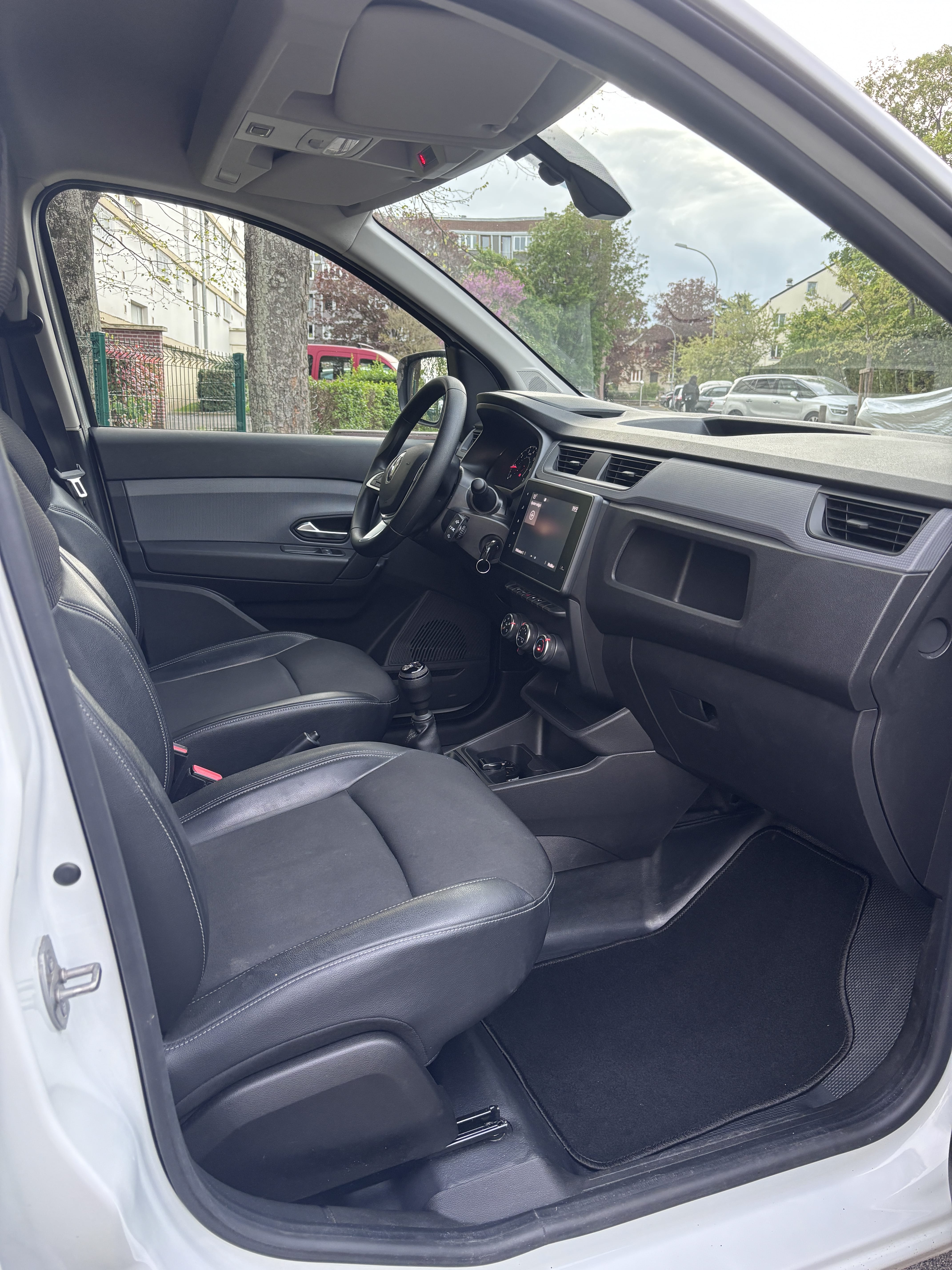Renault Kangoo Express avec GPS