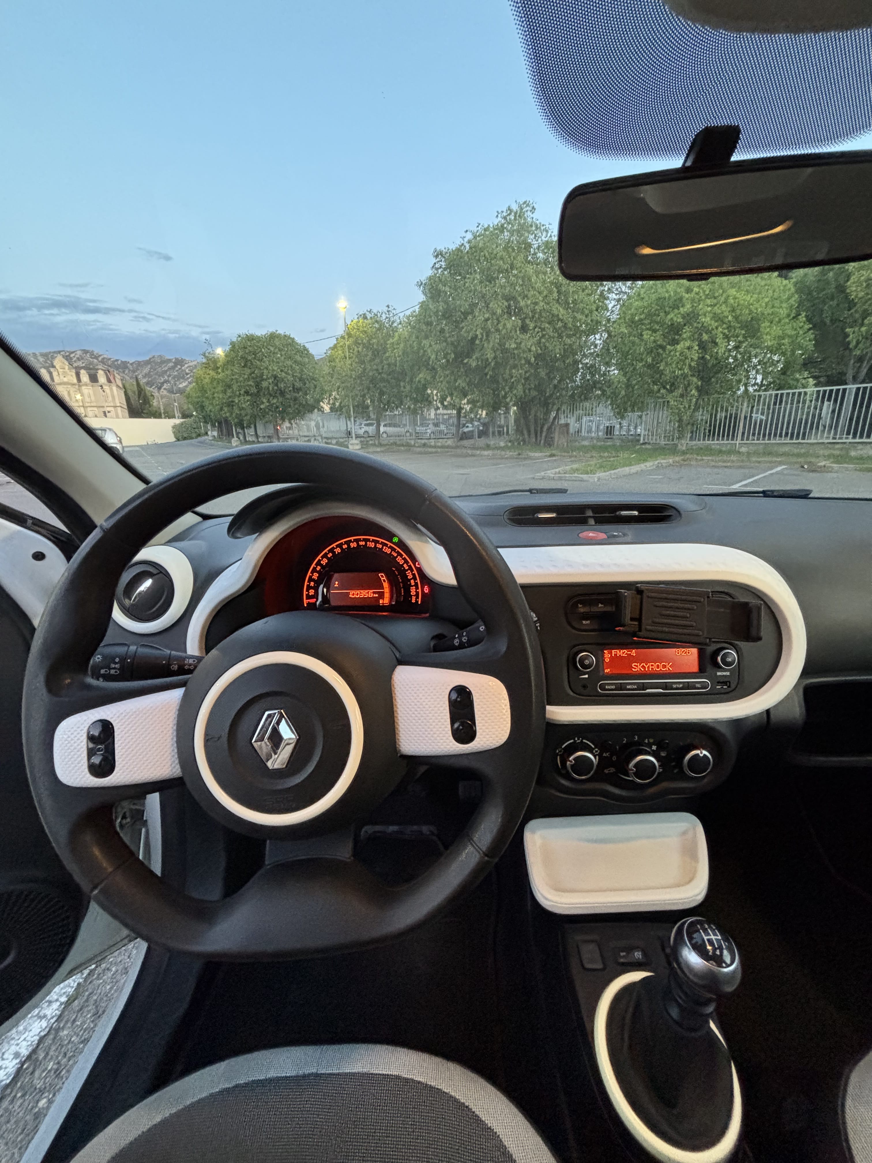 Renault Twingo III met Autoradio