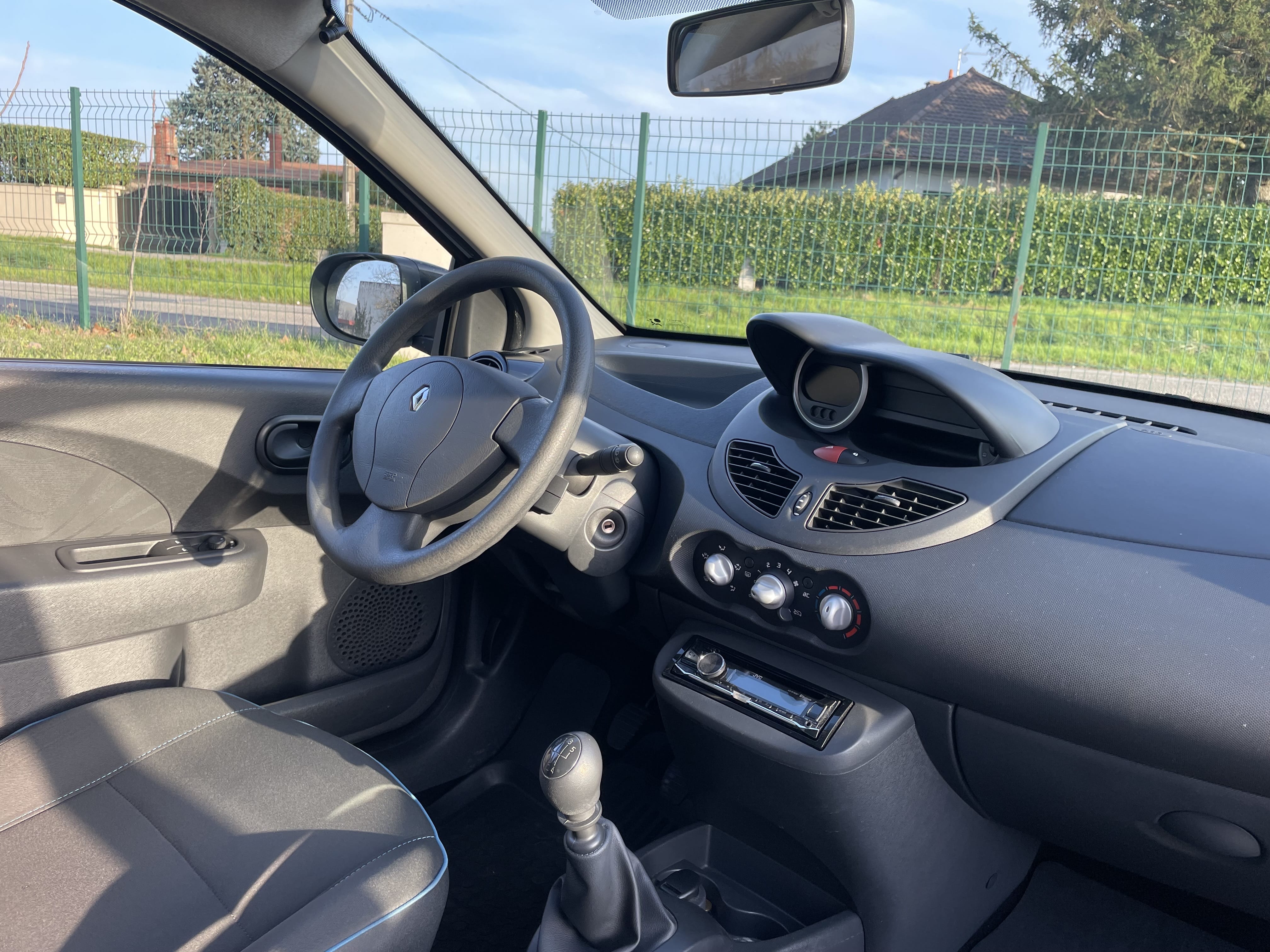 Renault Twingo II 1.2 - 75ch 16V avec Climatisation