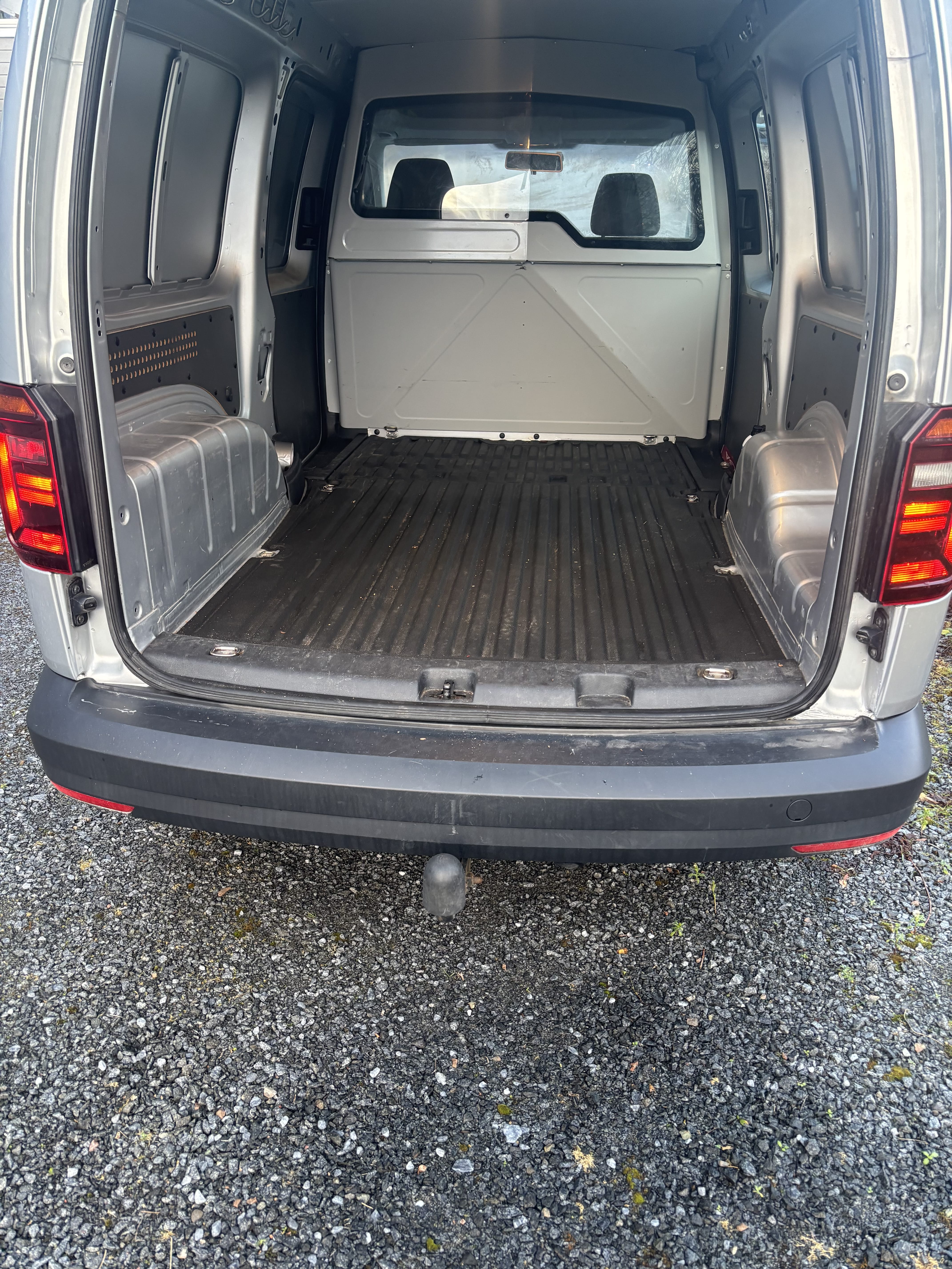 Volkswagen Caddy Maxi Varebil med Tilhengerfeste