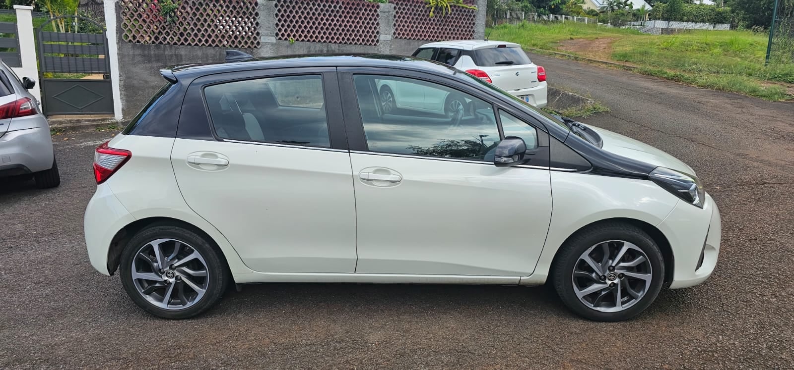 Toyota Yaris 5-Door L avec Climatisation