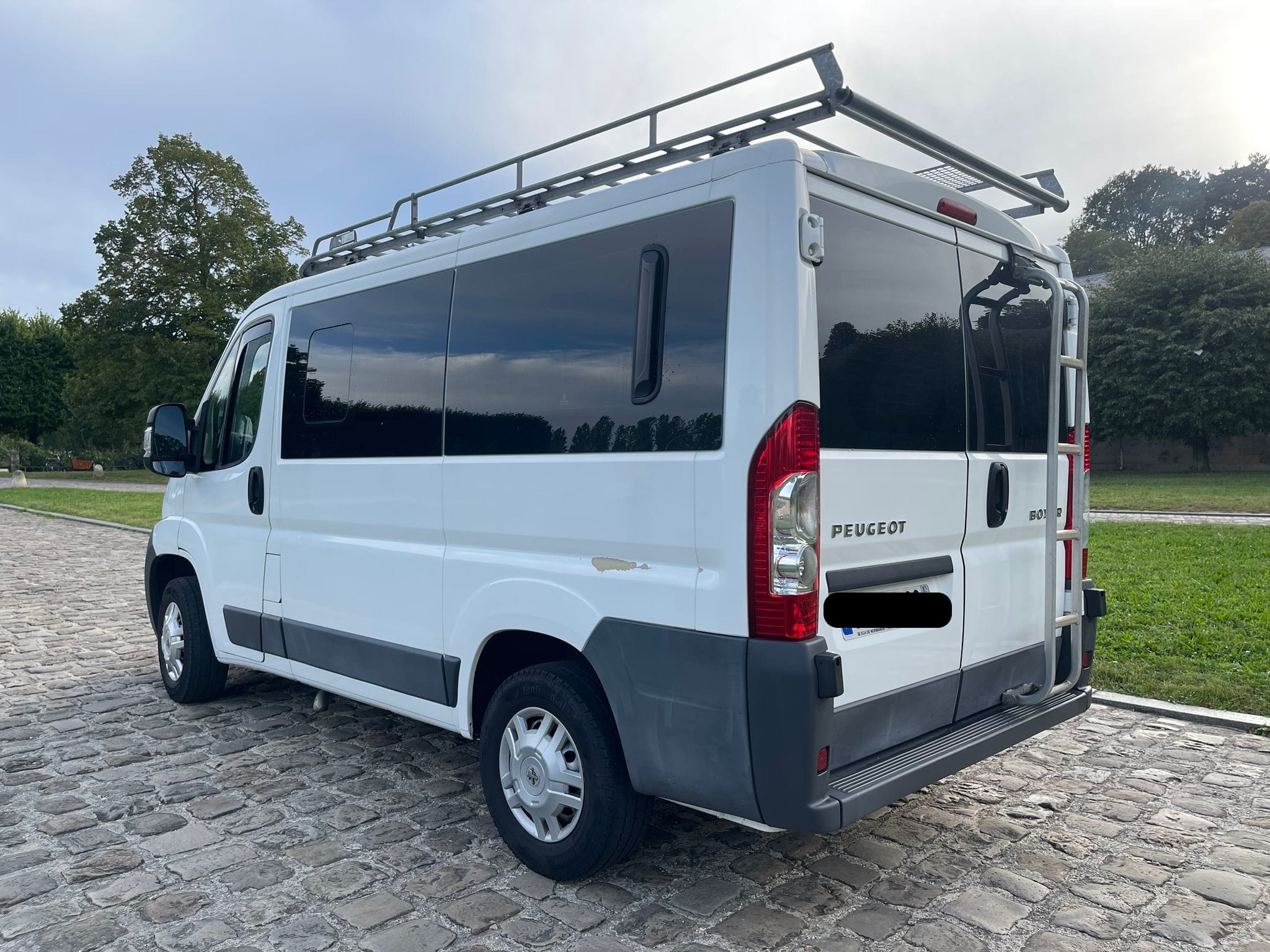 Peugeot Boxer Combi avec GPS
