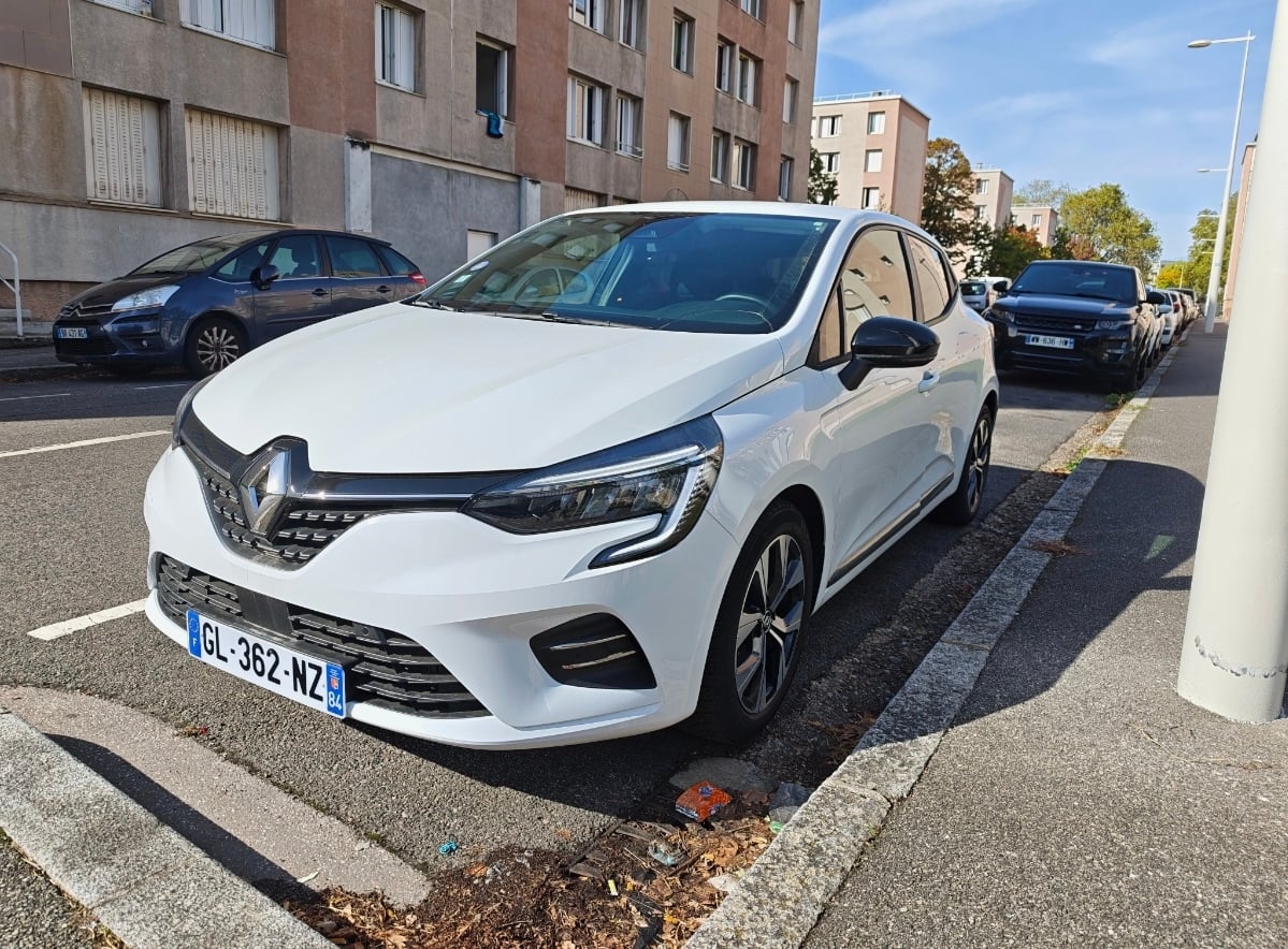 Renault Clio, 2023, Essence 95