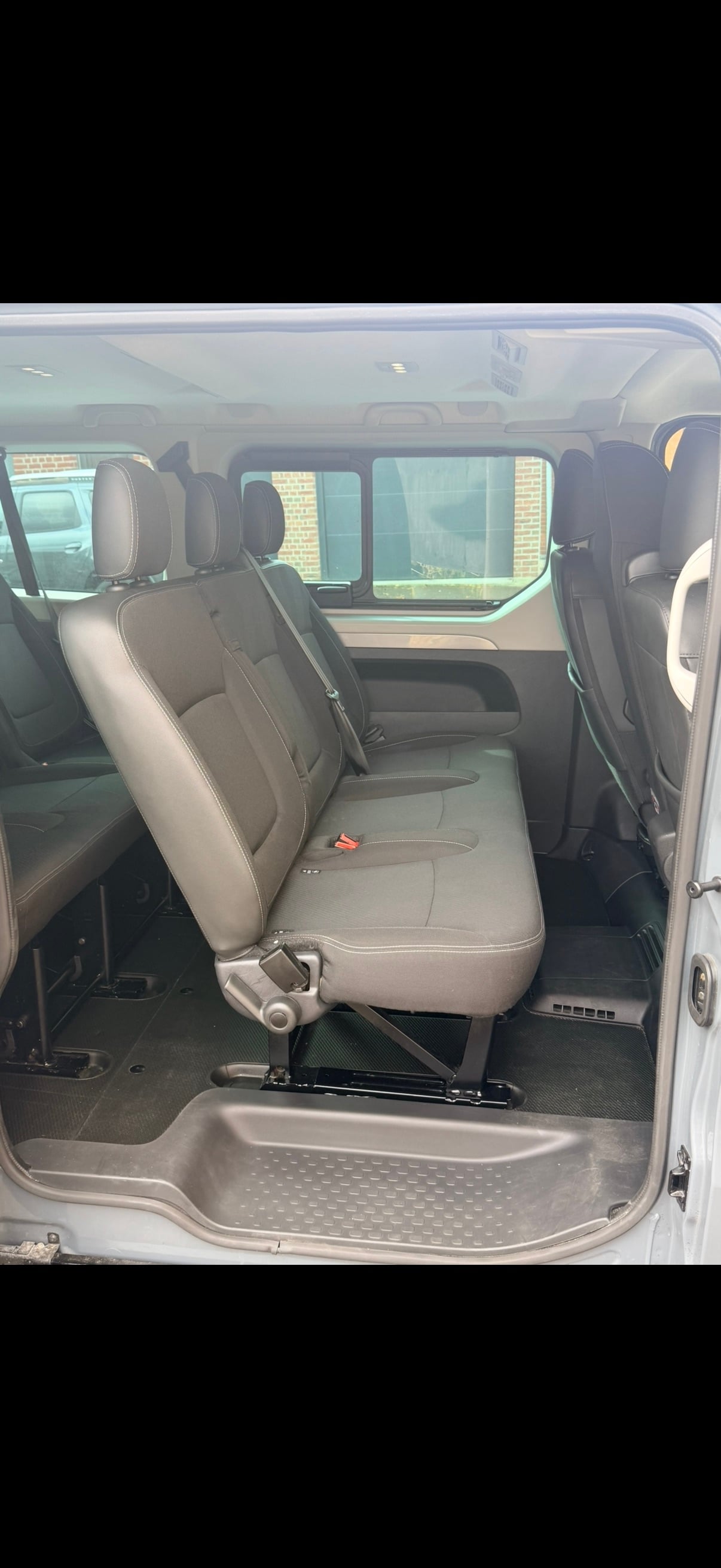 Renault Trafic Passenger 2.0 dci avec Siège bébé