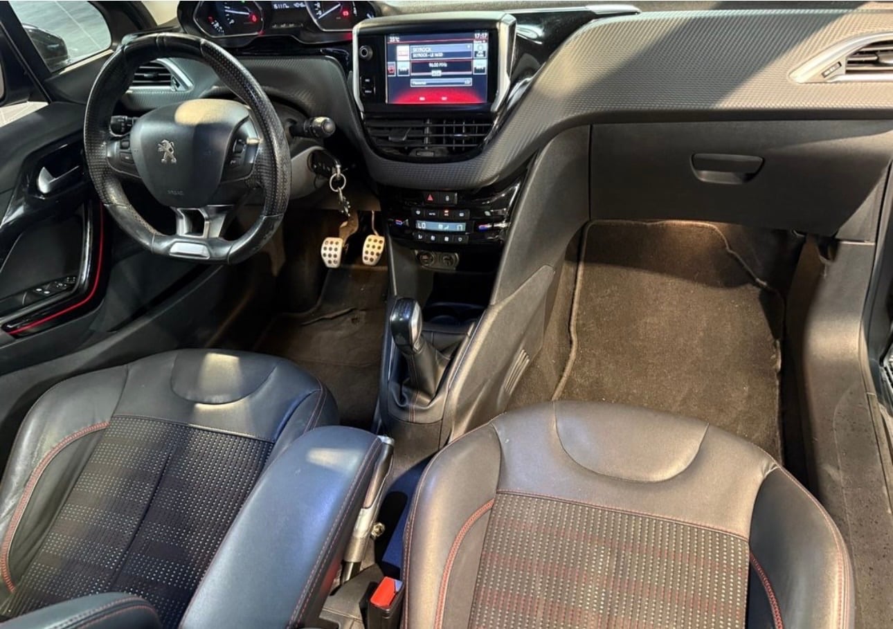 Peugeot 208 GT Line avec Climatisation